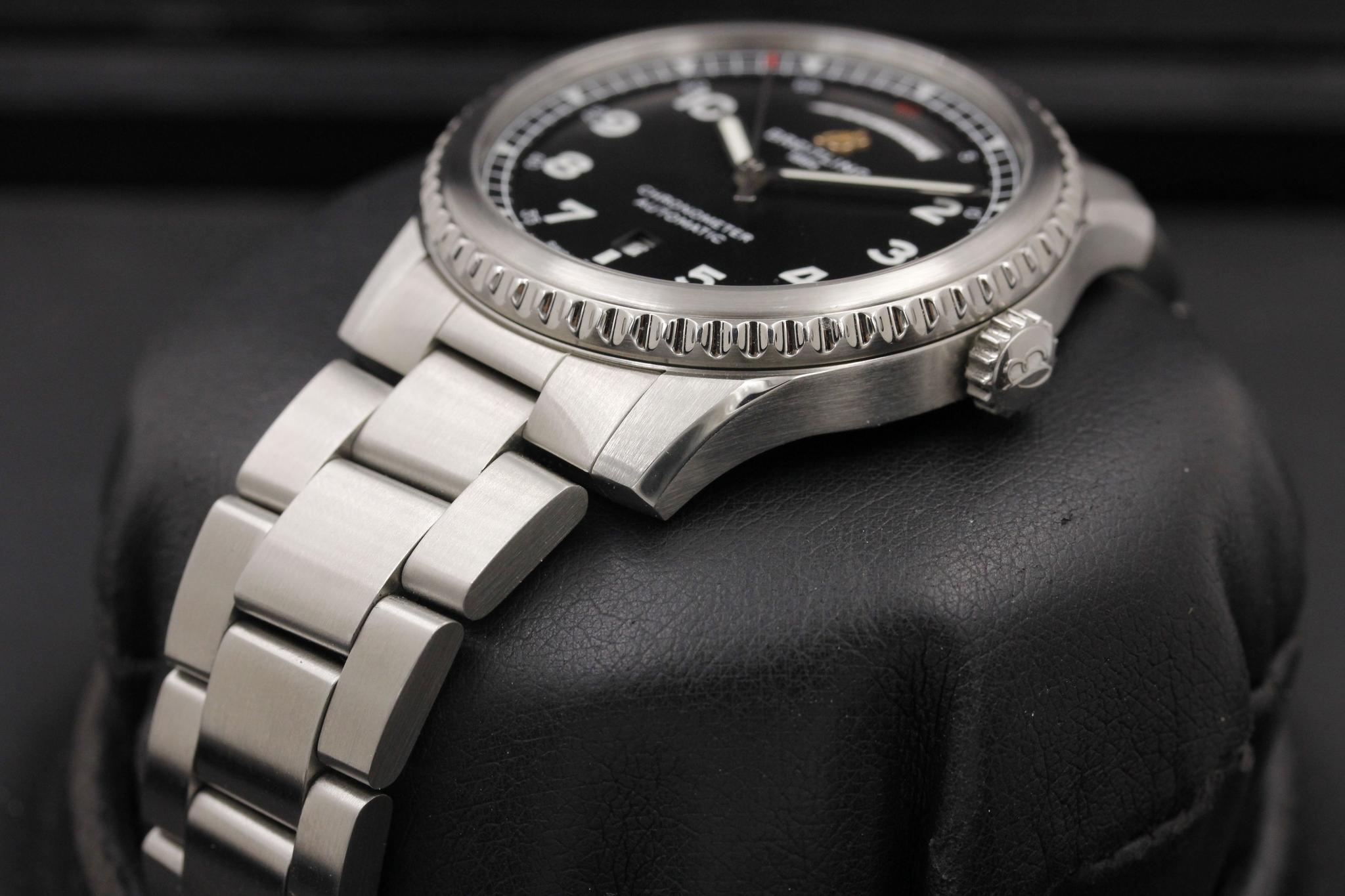Watch Image 2
