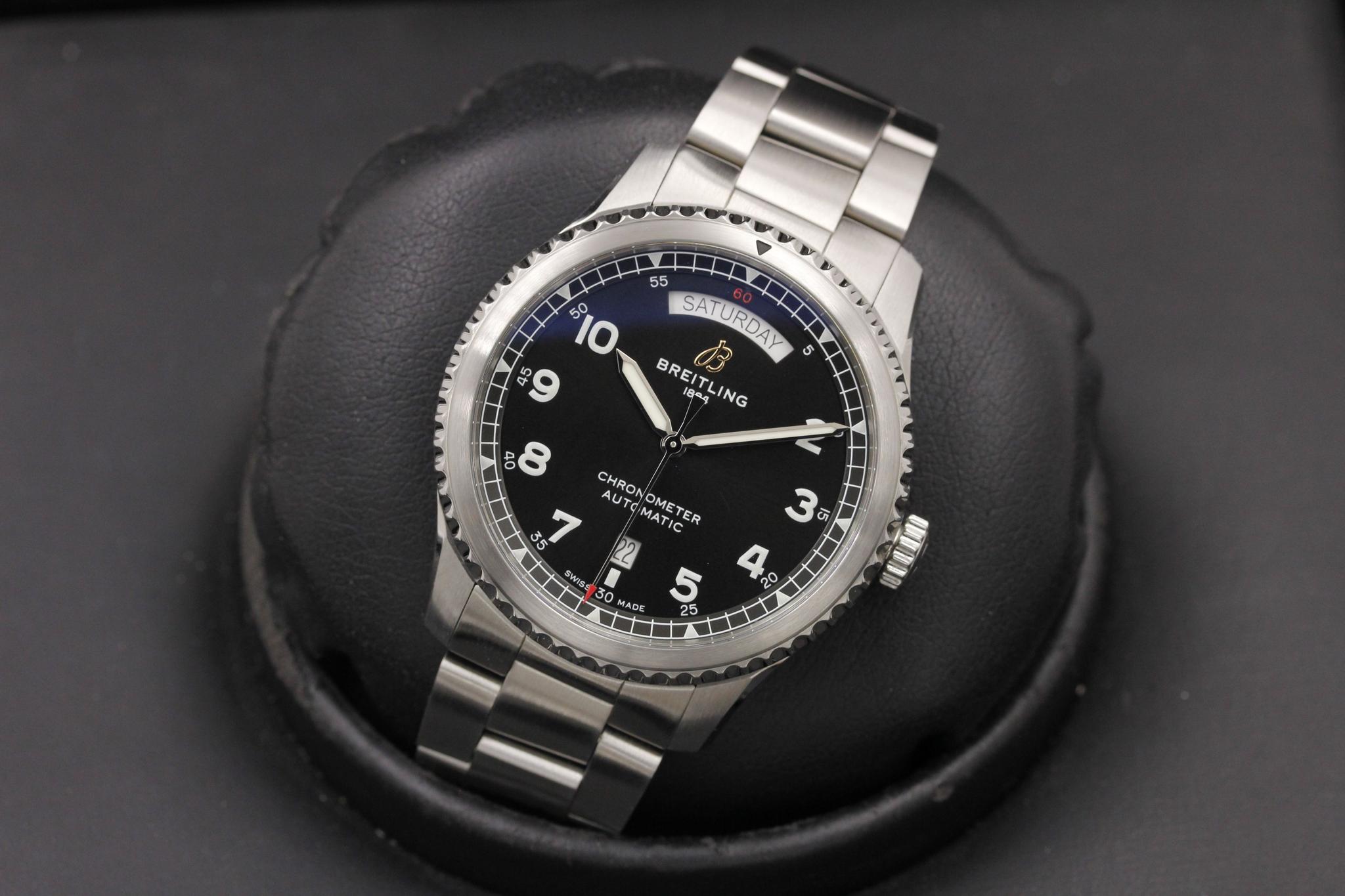 Watch Image 9