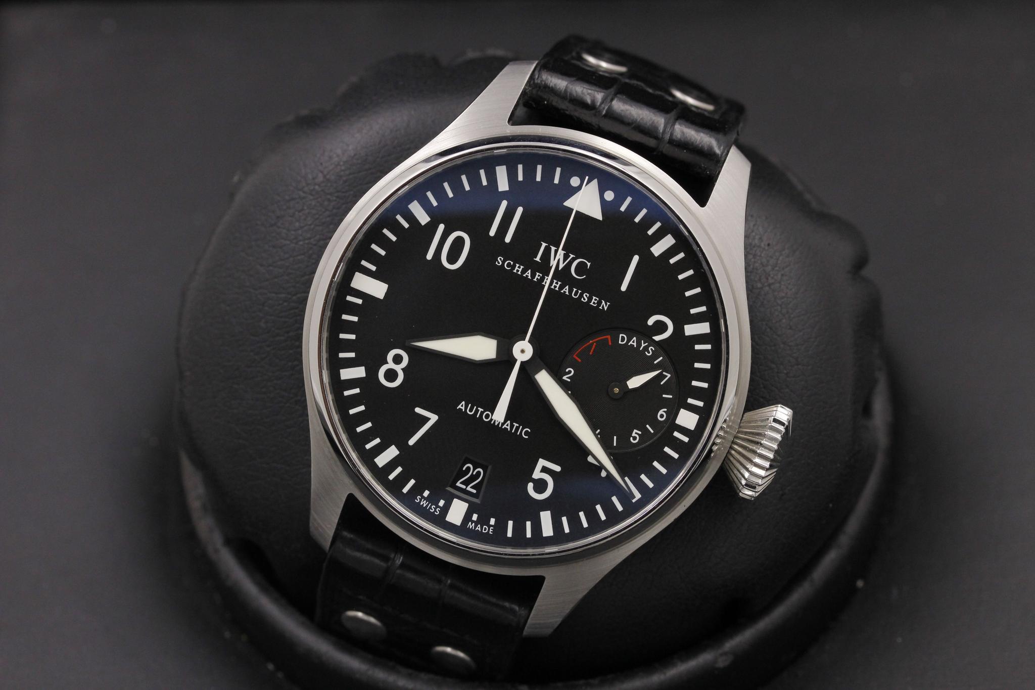 Watch Image 9