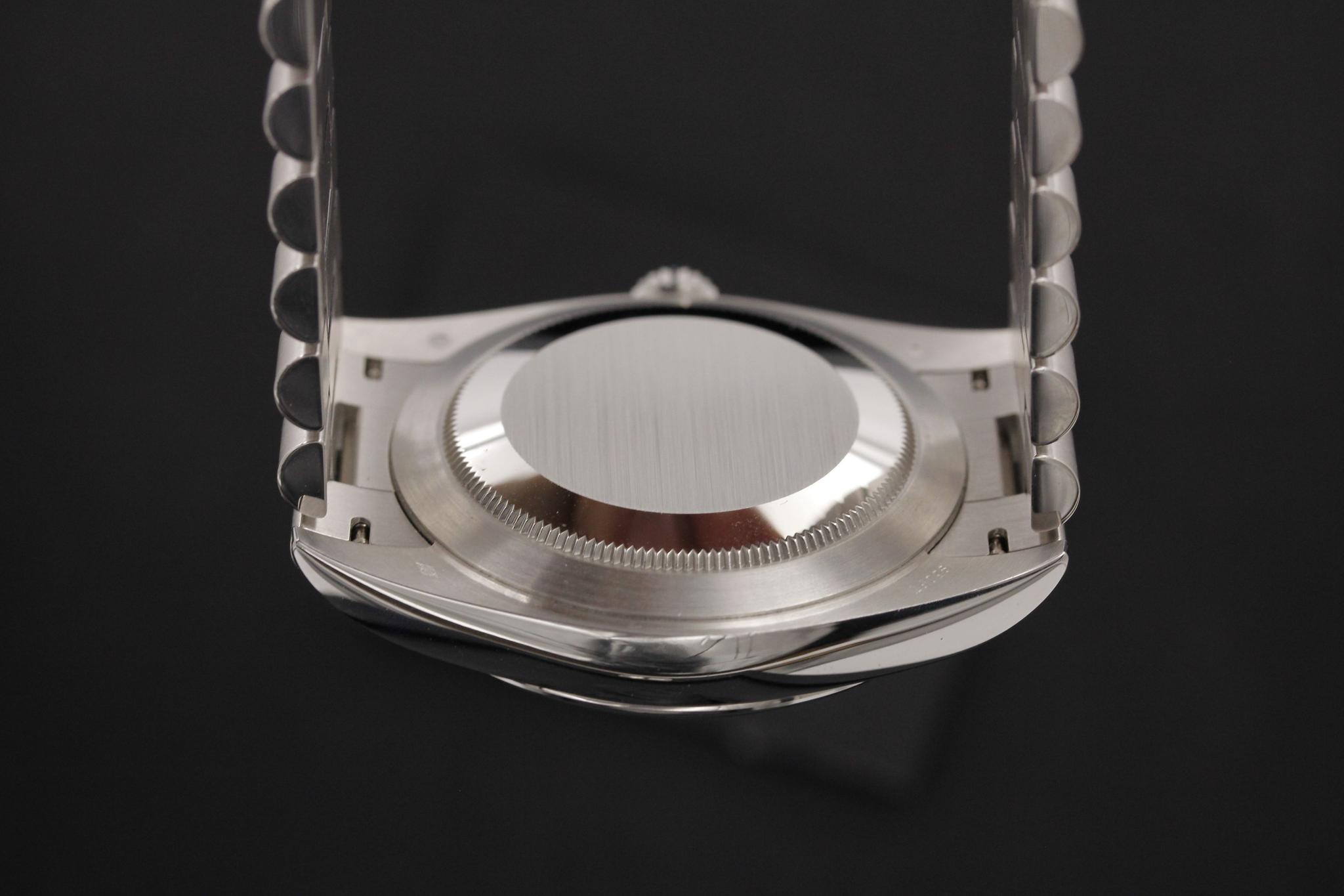 Watch Image 7
