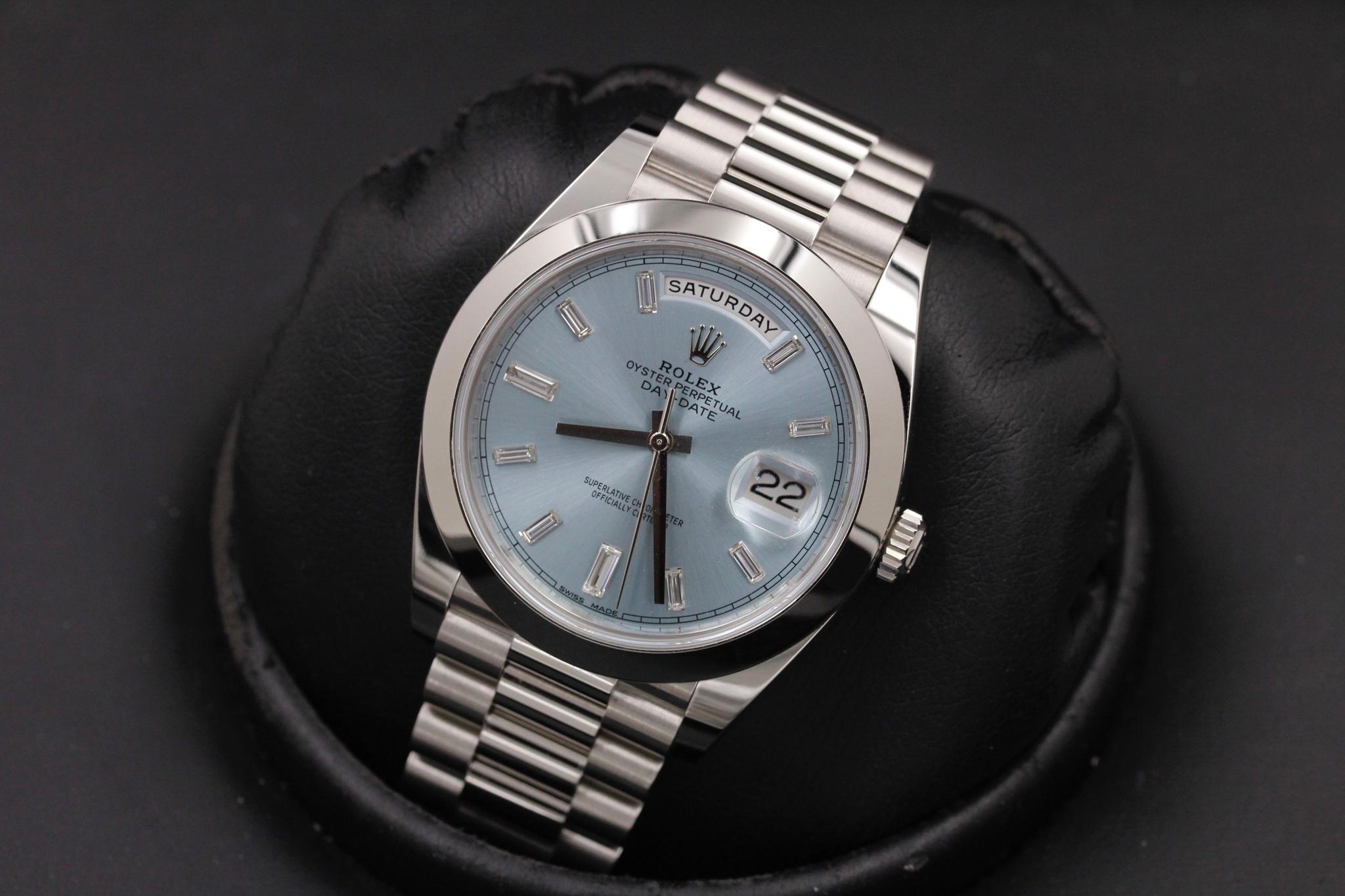 Watch Image 10