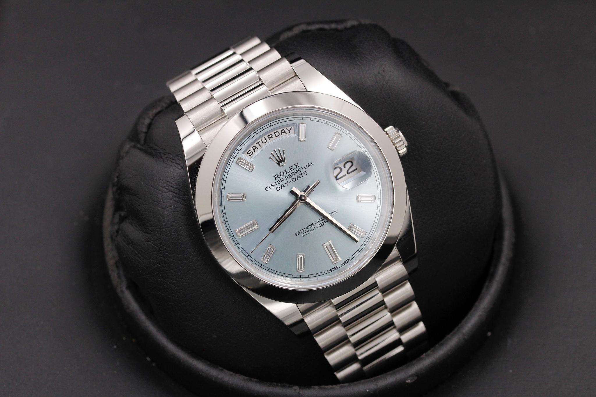 Watch Image 11