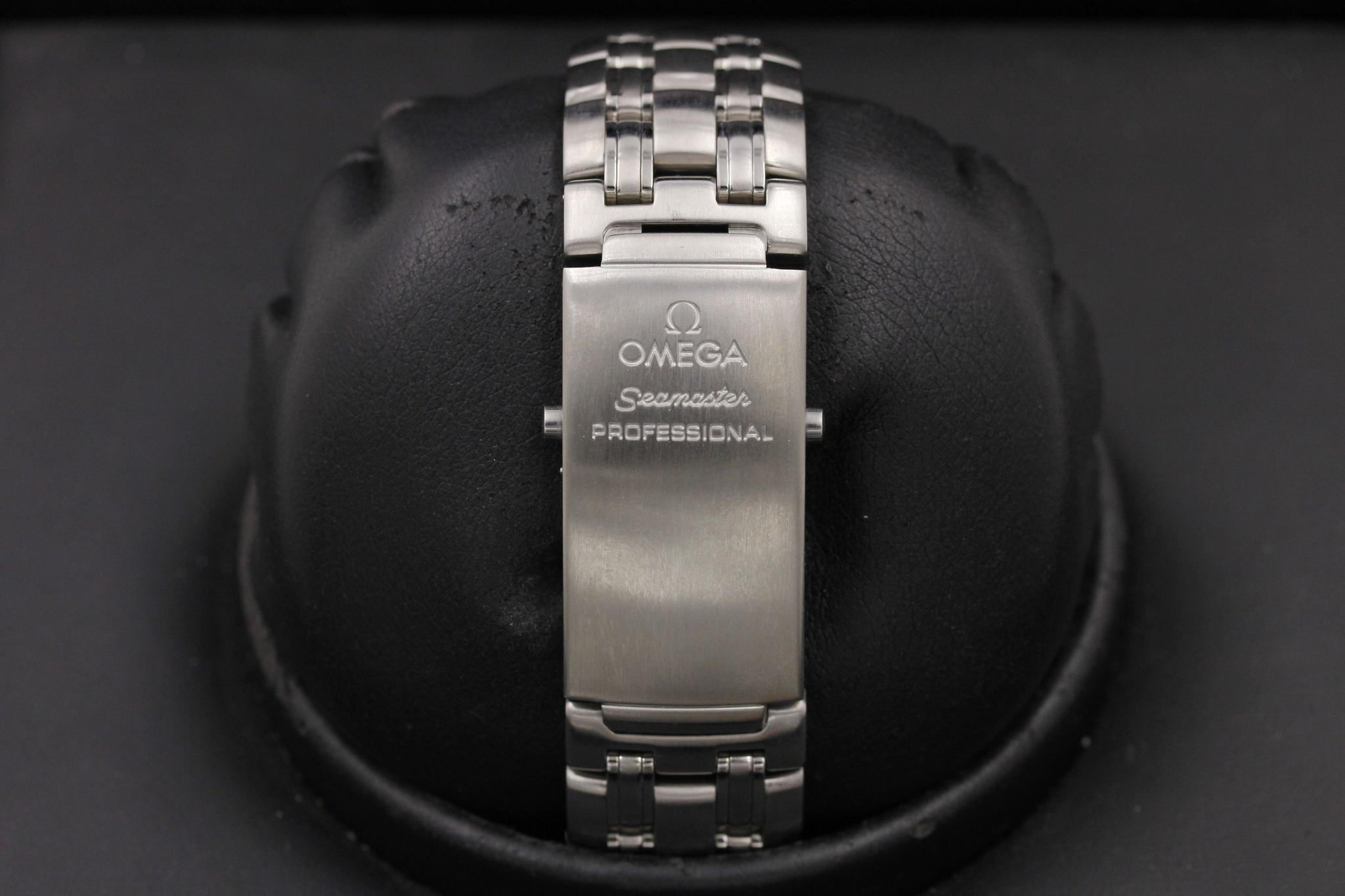 Watch Image 8