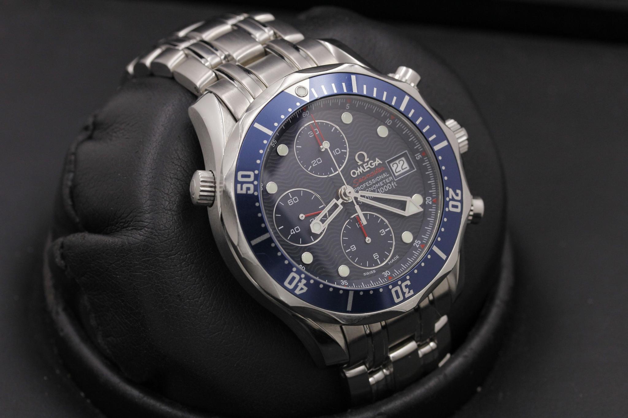 Watch Image 10
