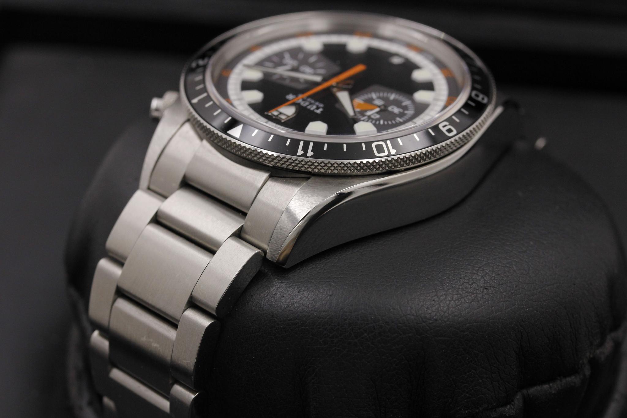 Watch Image 5
