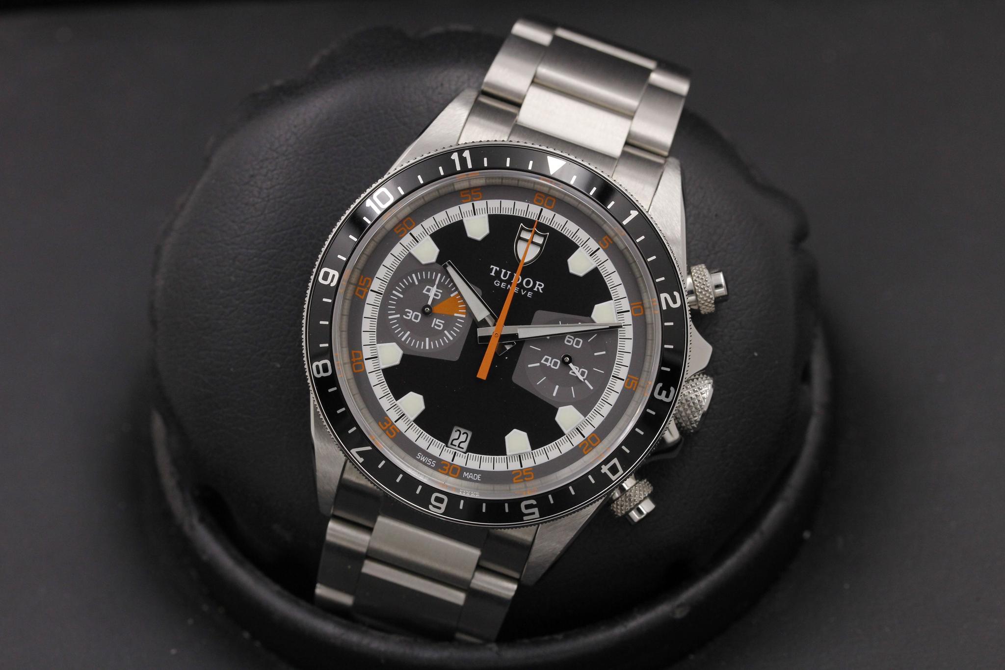 Watch Image 8