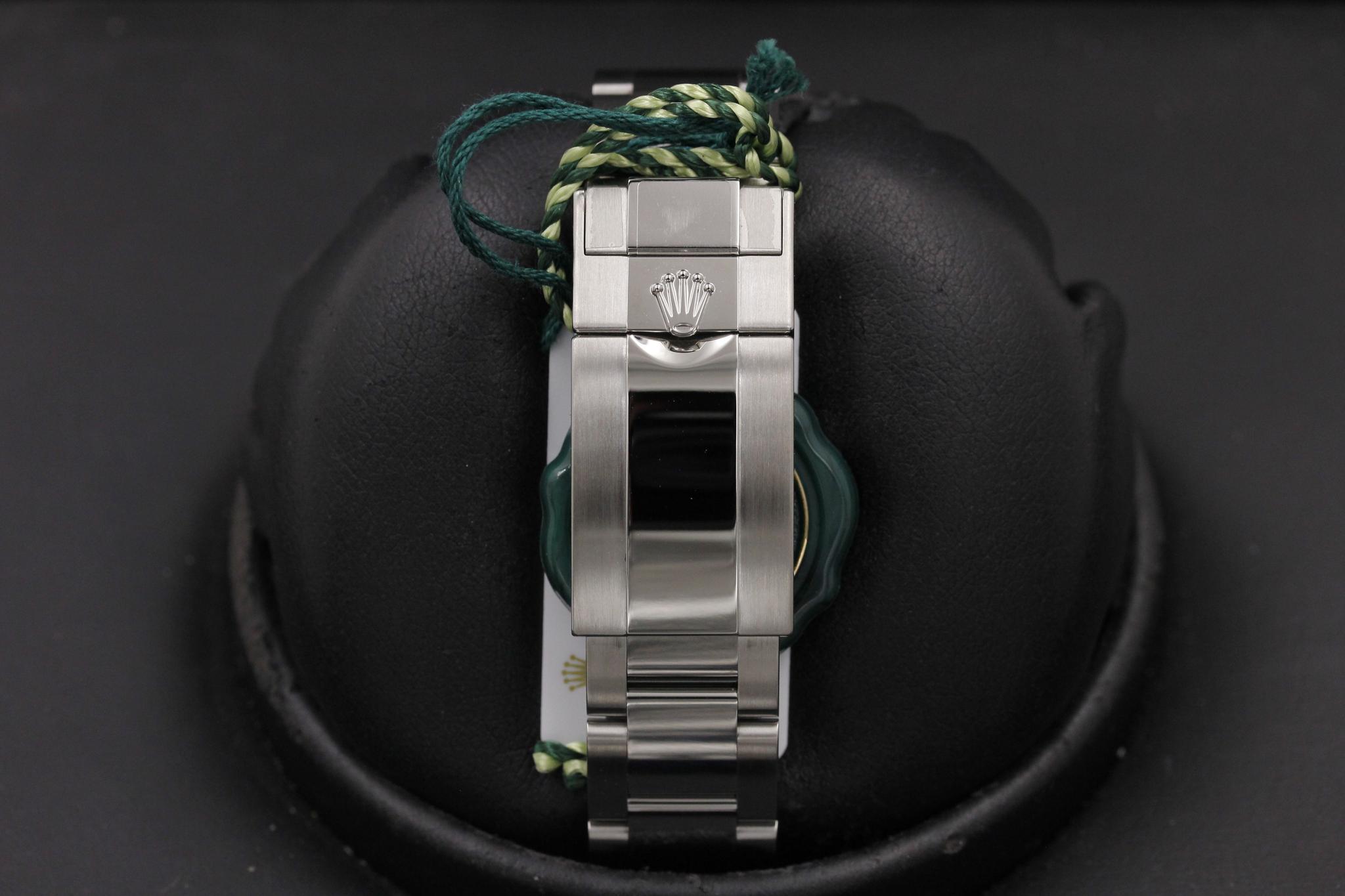 Watch Image 8