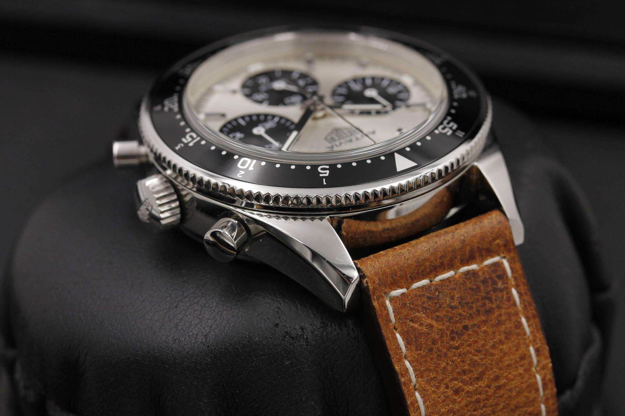 Watch Image 4