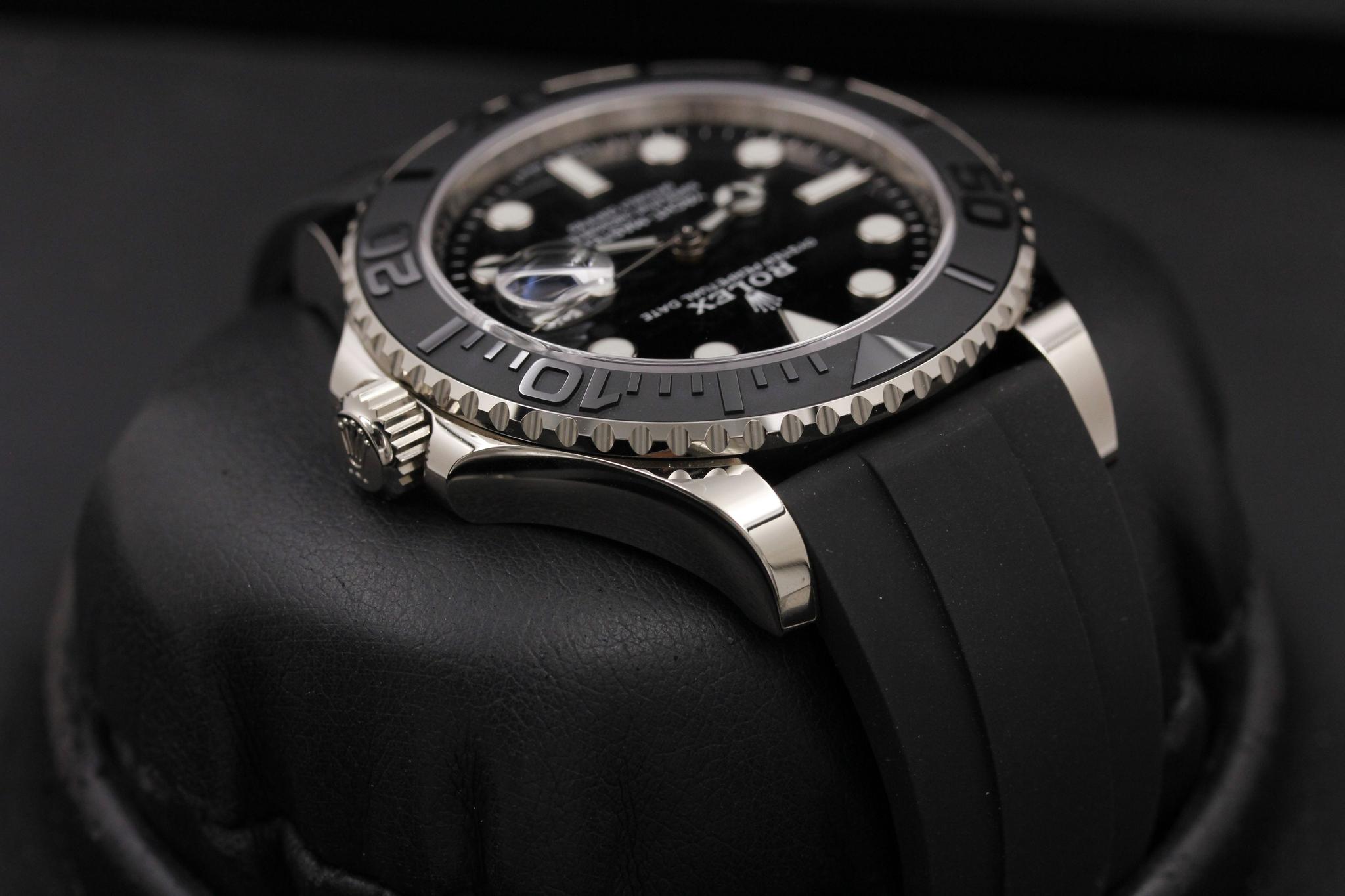 Watch Image 4
