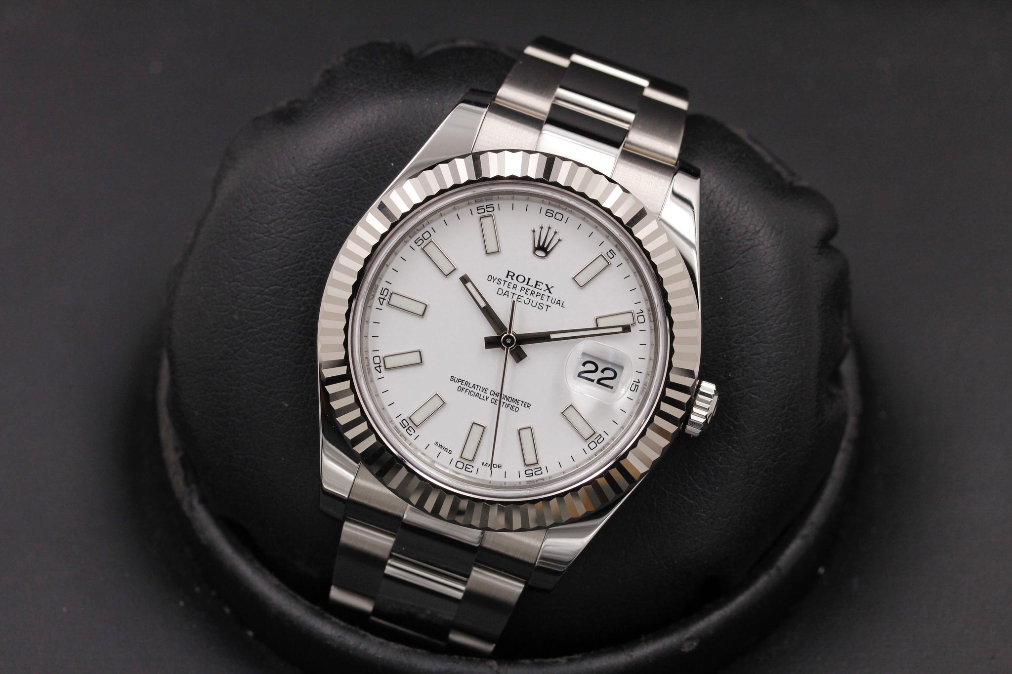 Watch Image 9