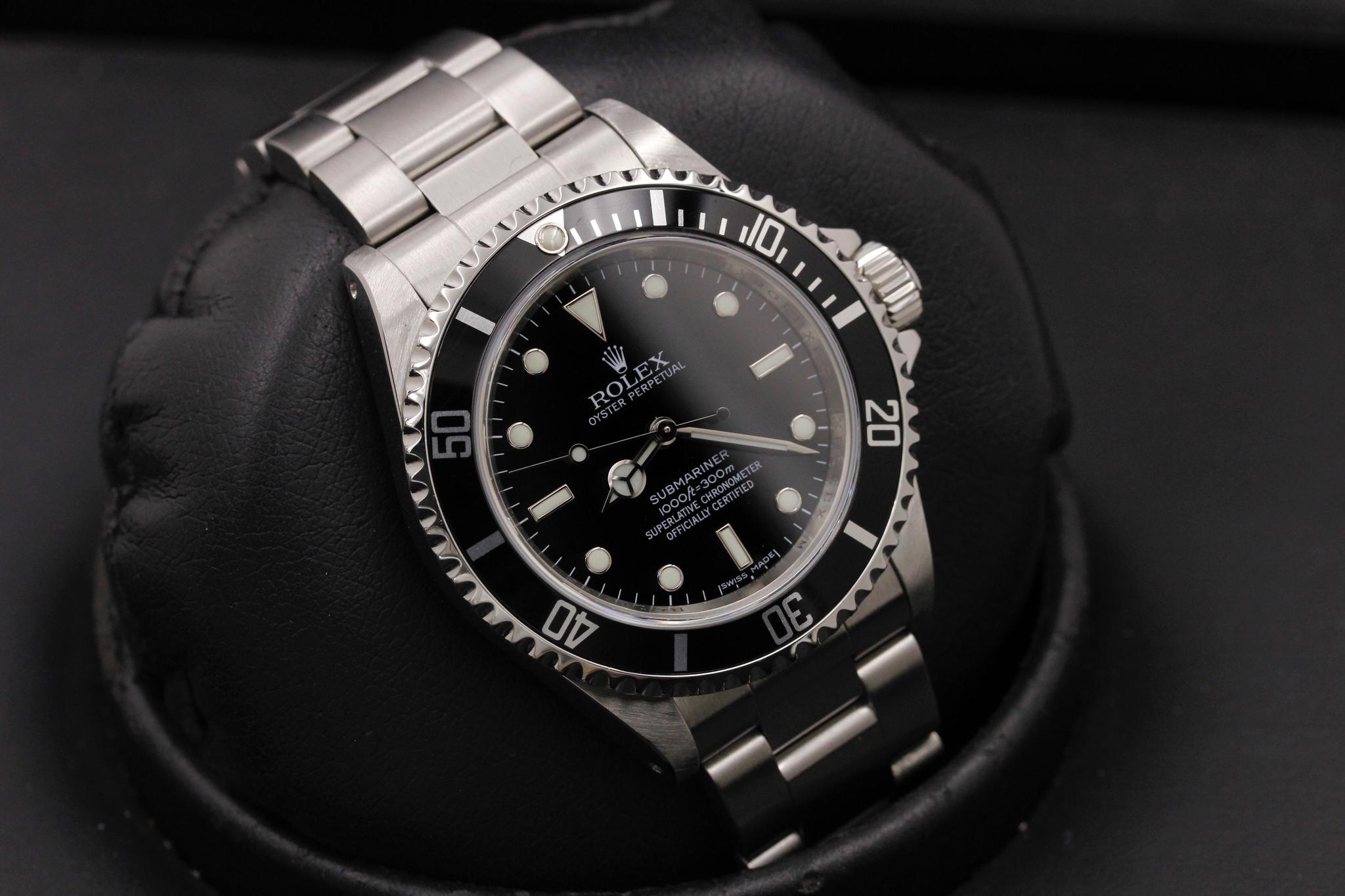 Watch Image 10