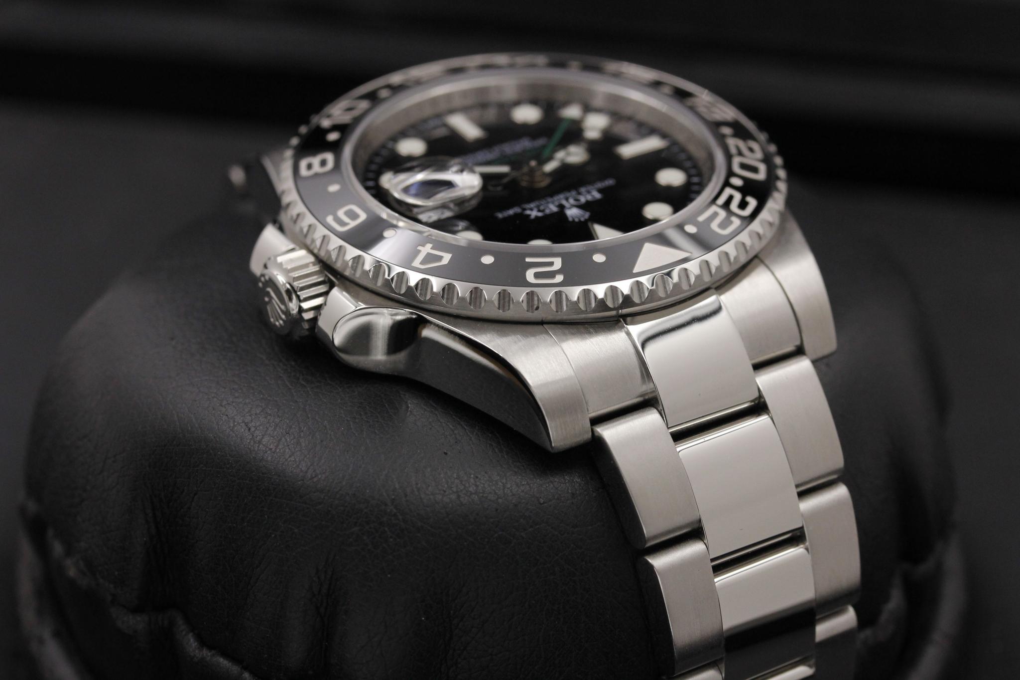 Watch Image 4