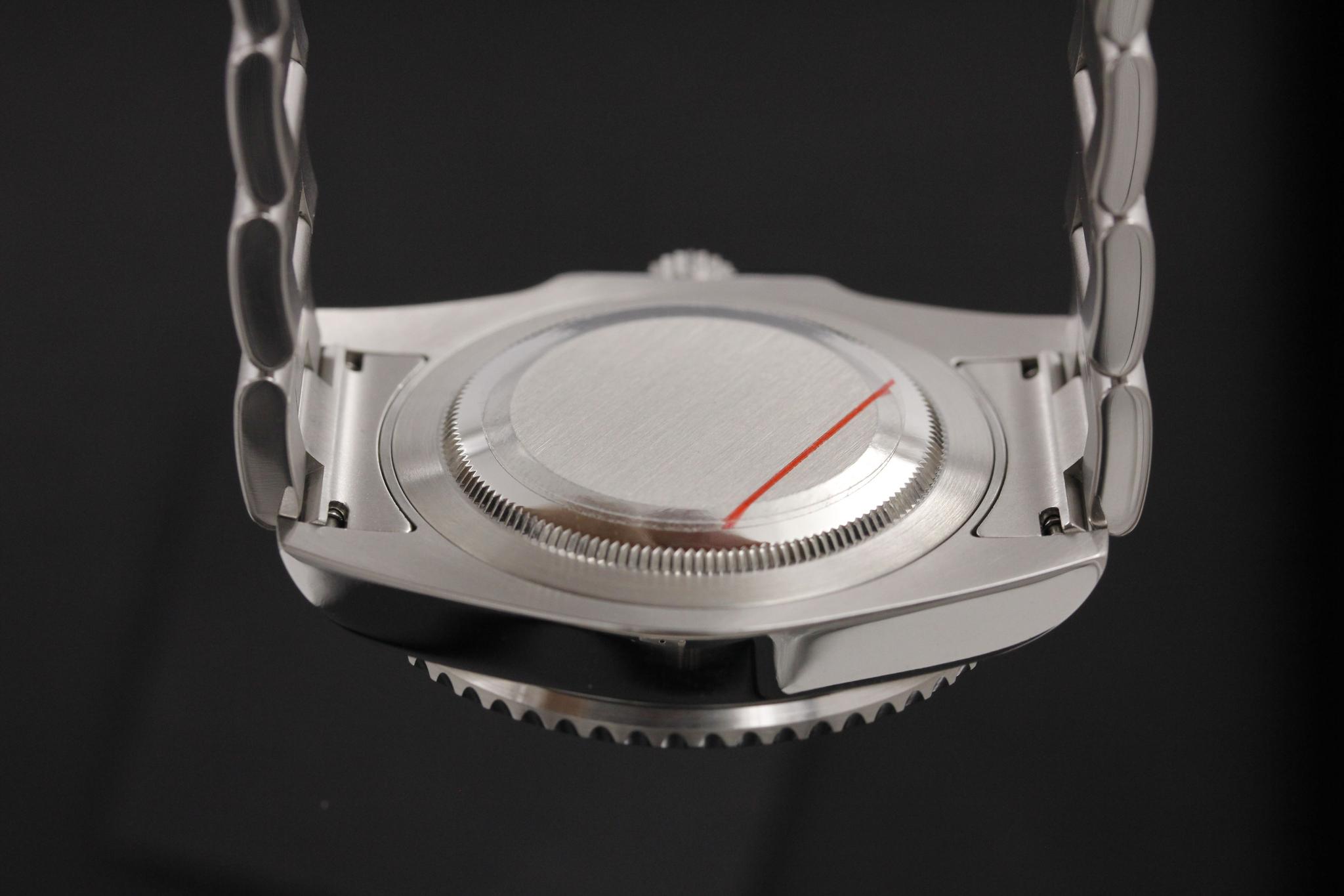 Watch Image 7