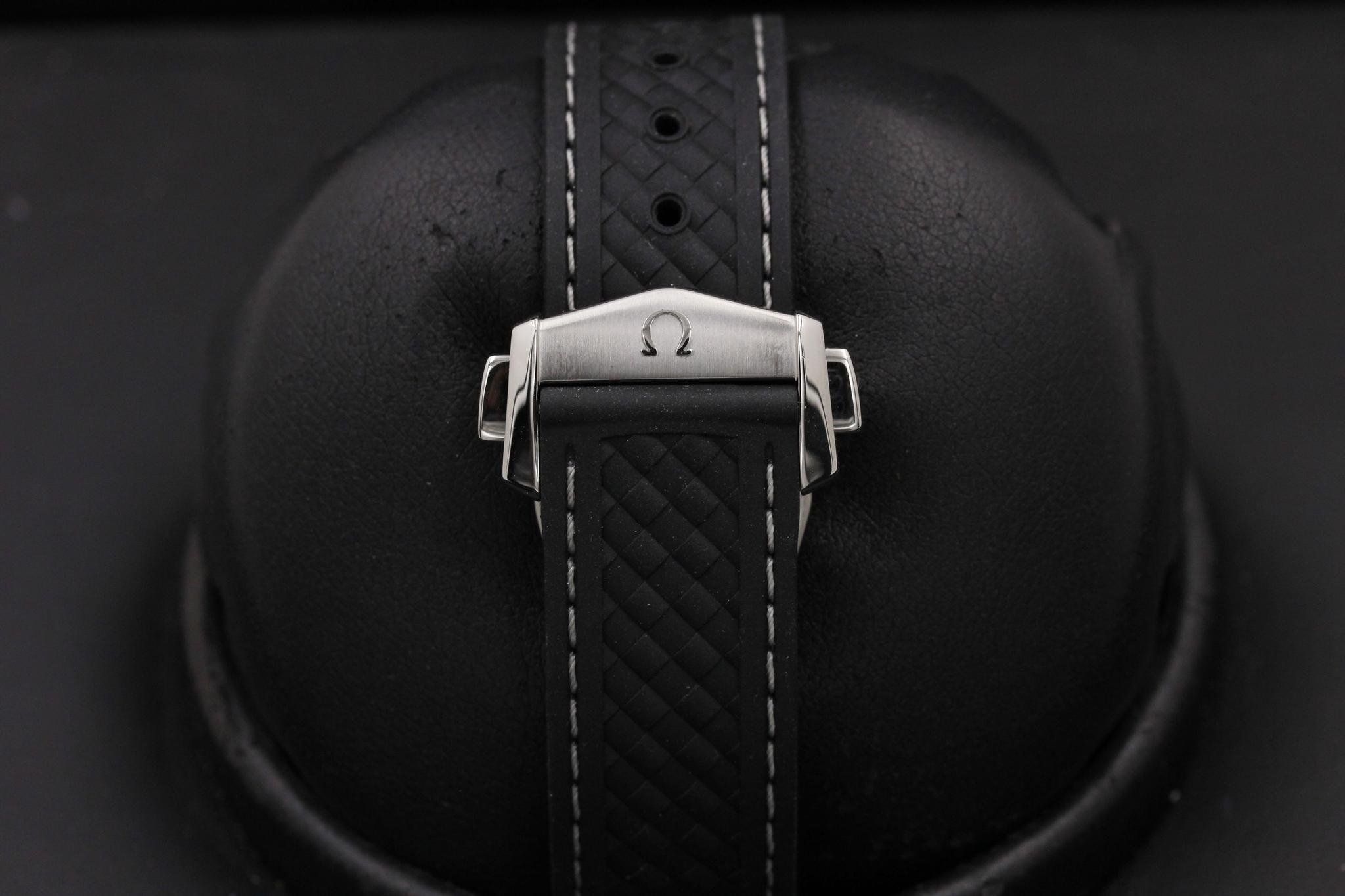 Watch Image 8