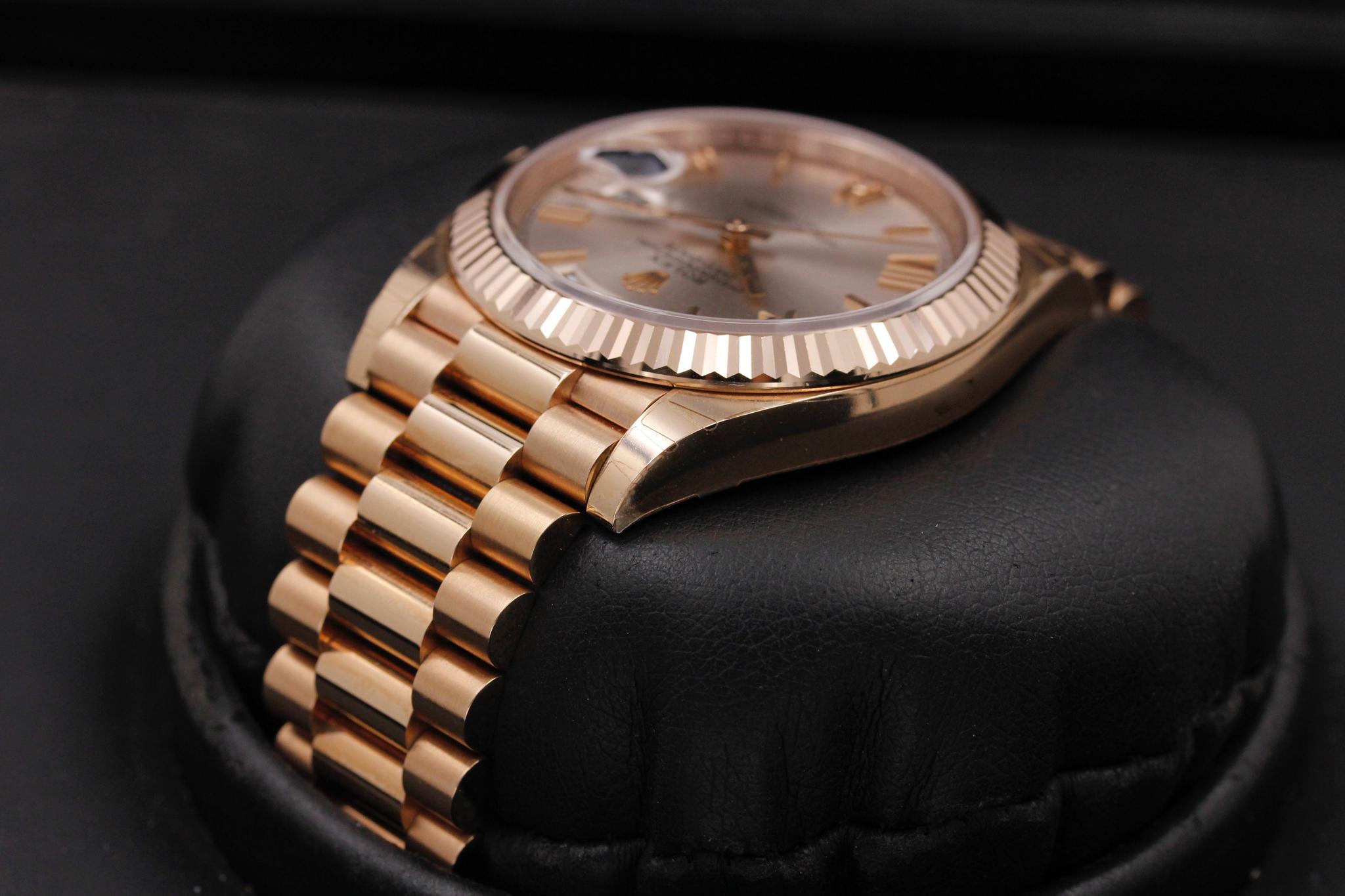 Watch Image 5