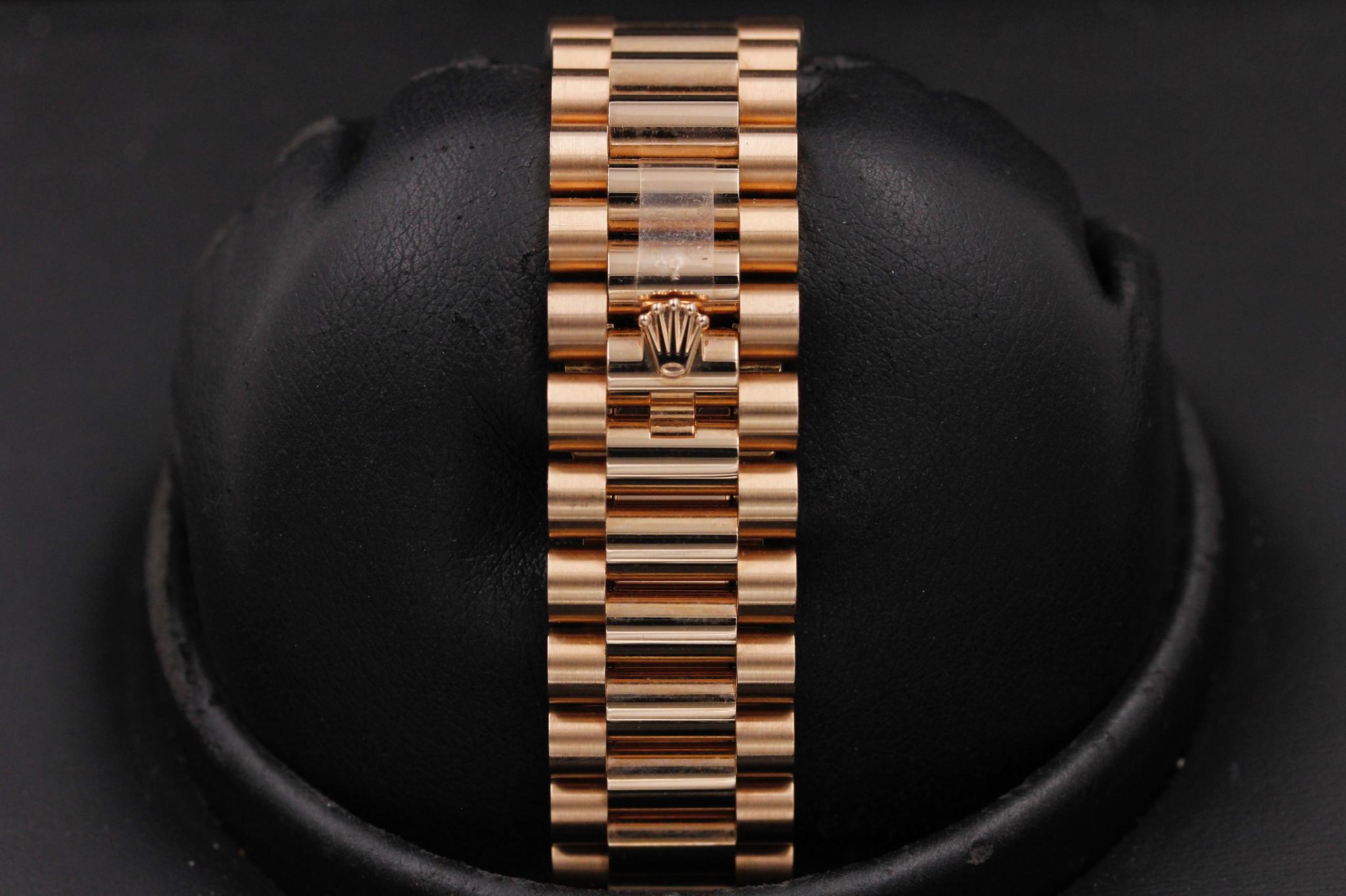 Watch Image 8
