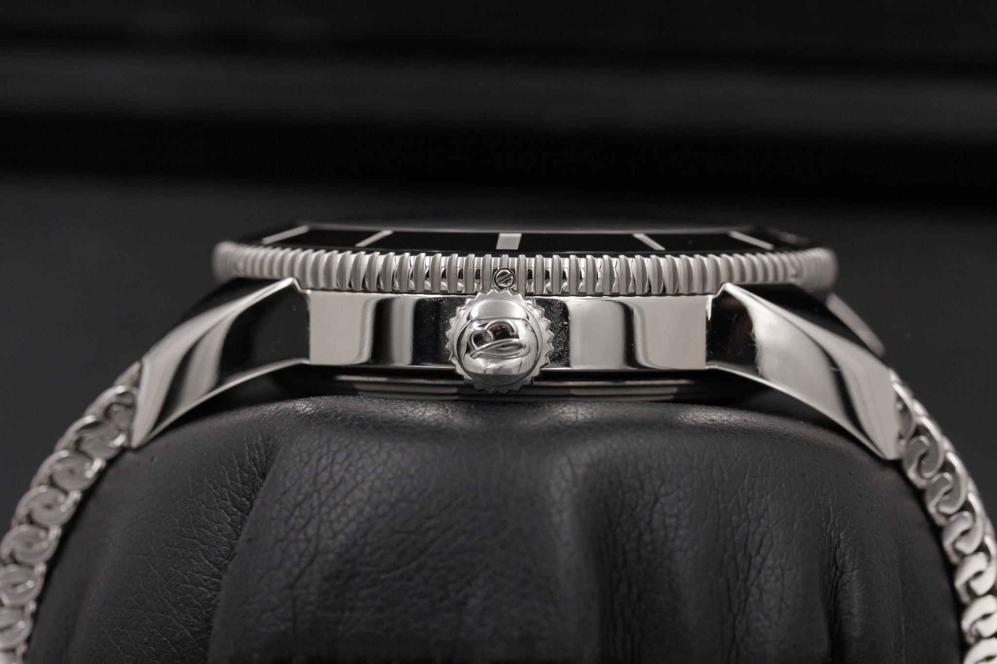 Watch Image 3