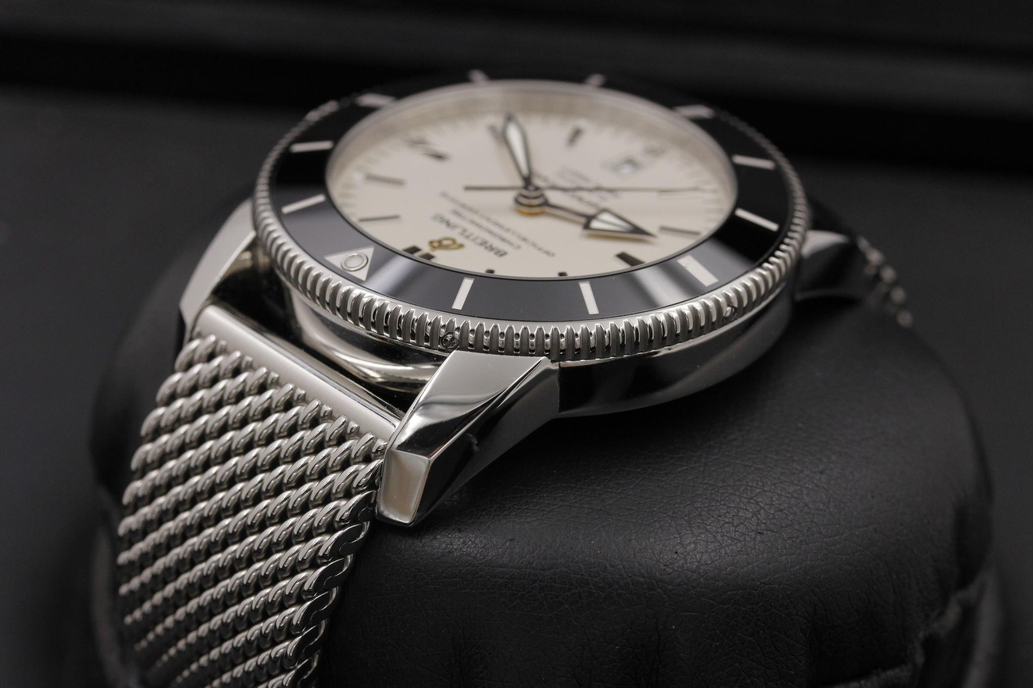 Watch Image 5