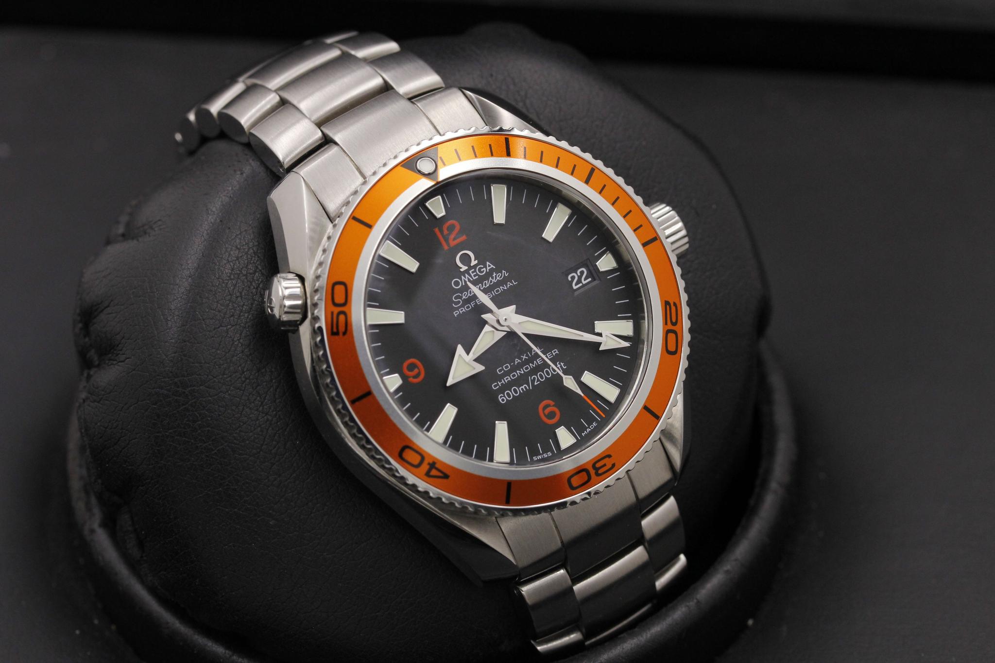 Watch Image 10