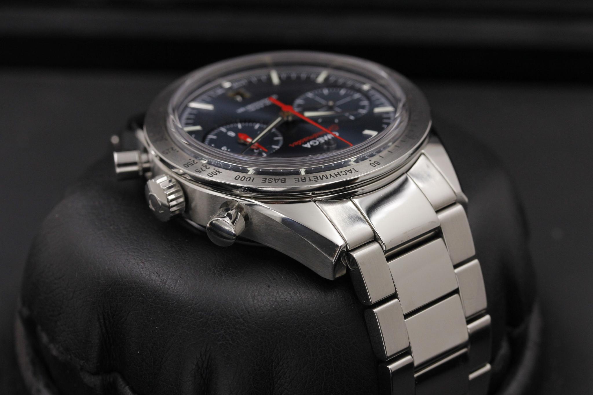 Watch Image 4