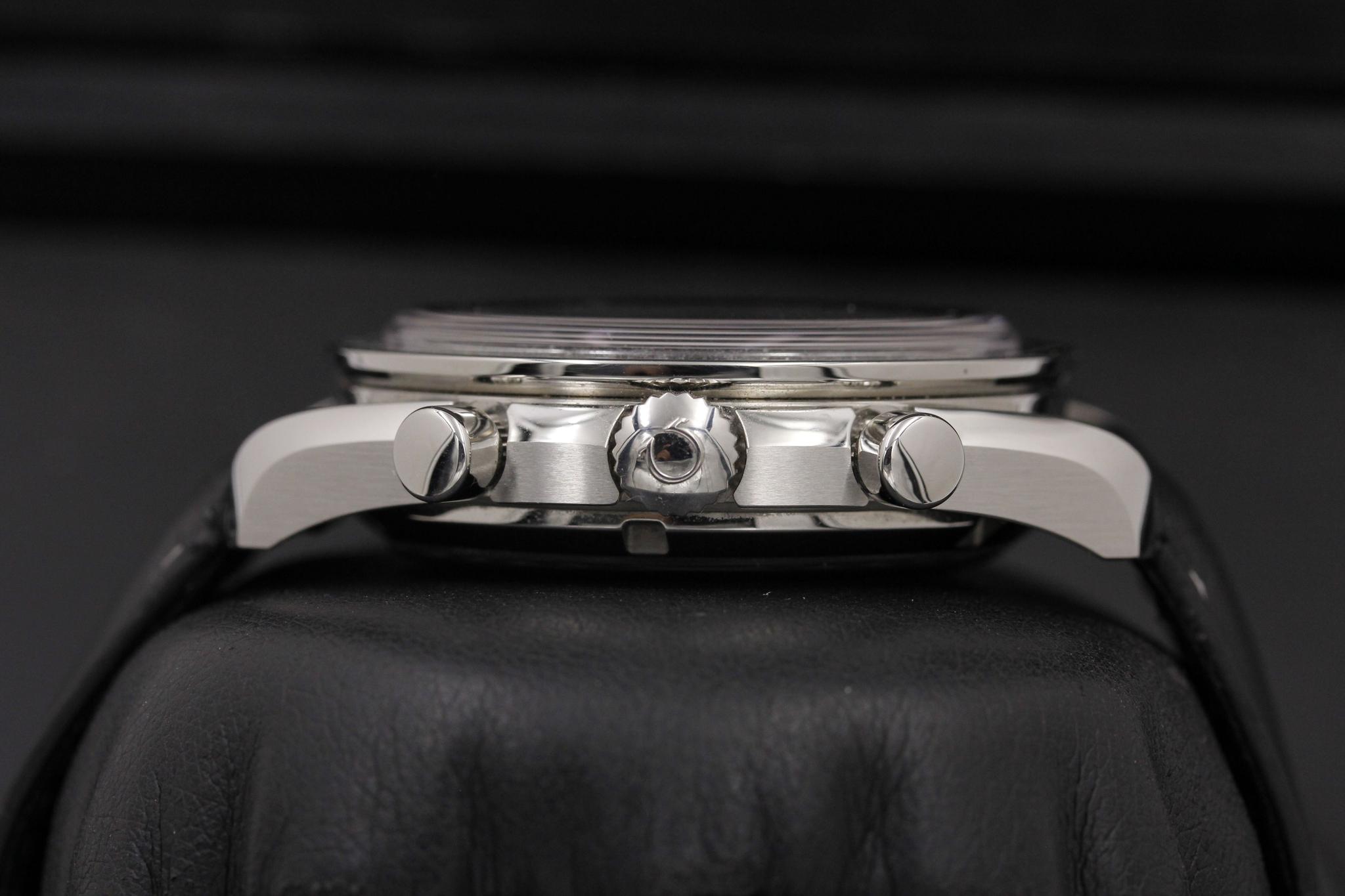 Watch Image 3