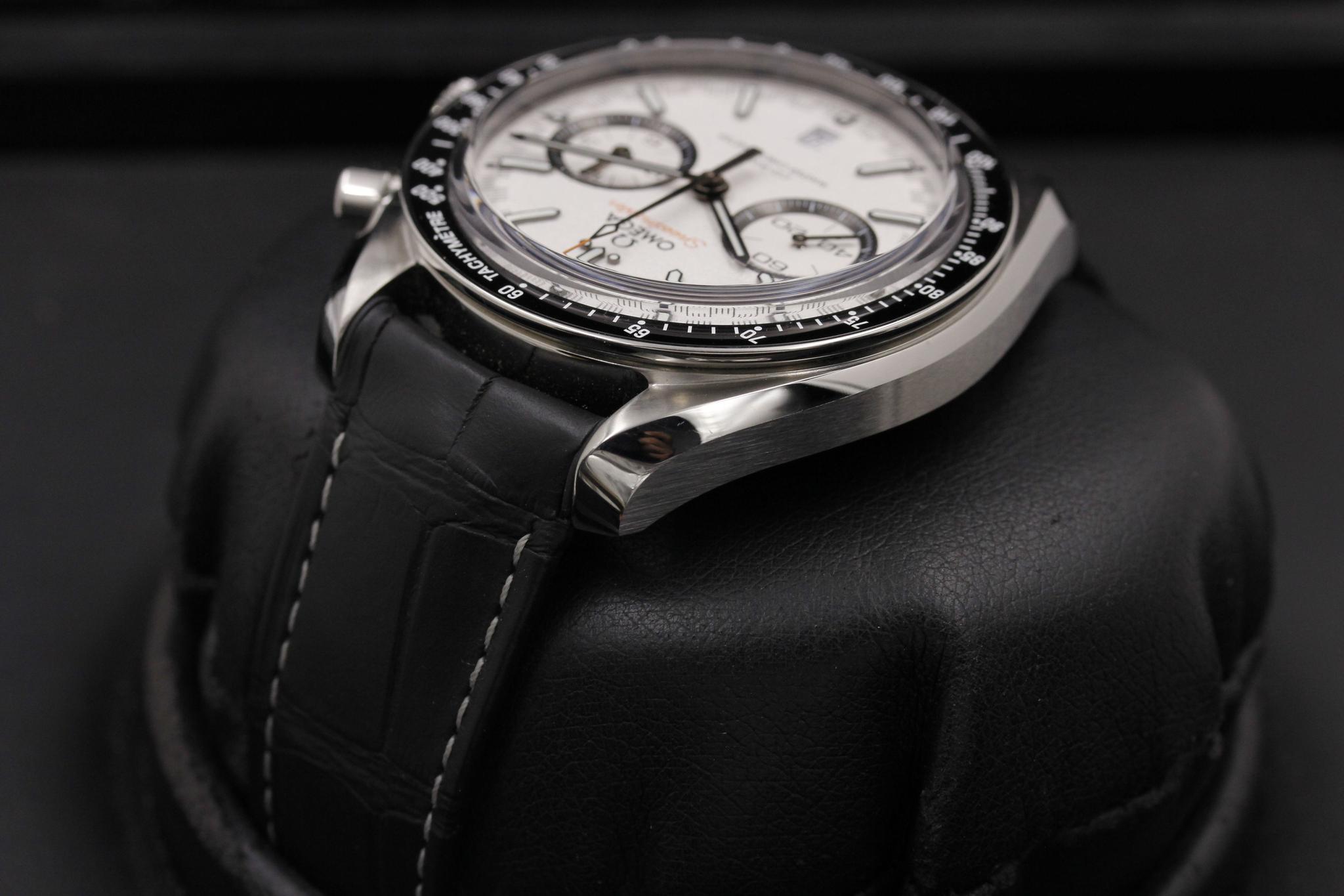 Watch Image 5