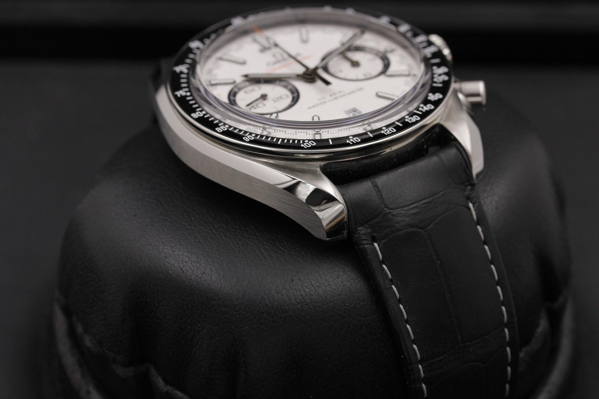 Watch Image 6