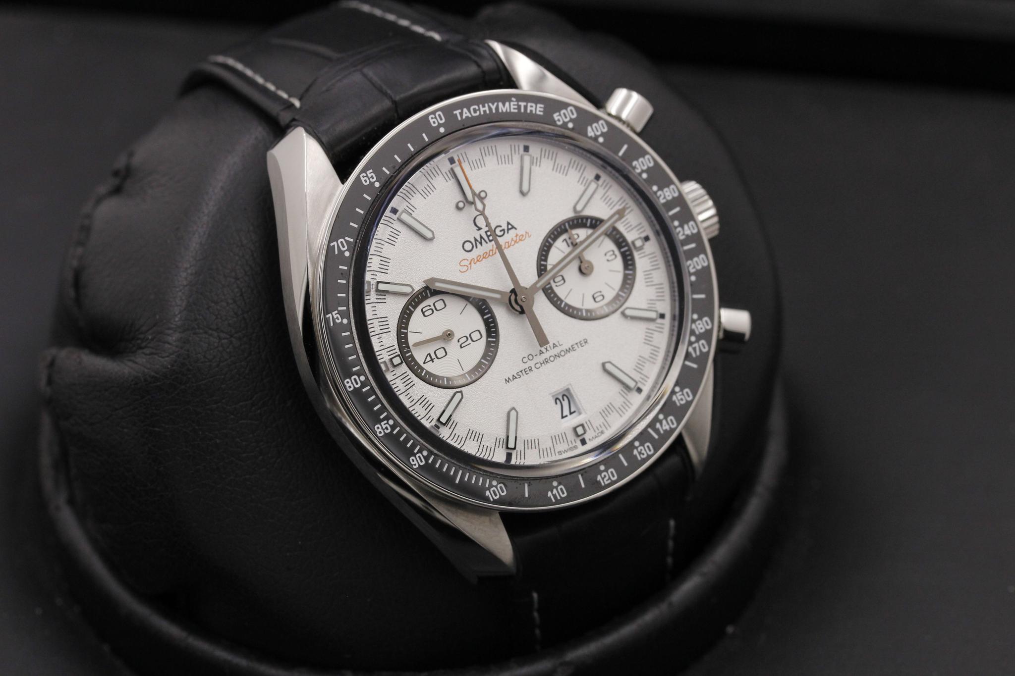 Watch Image 10