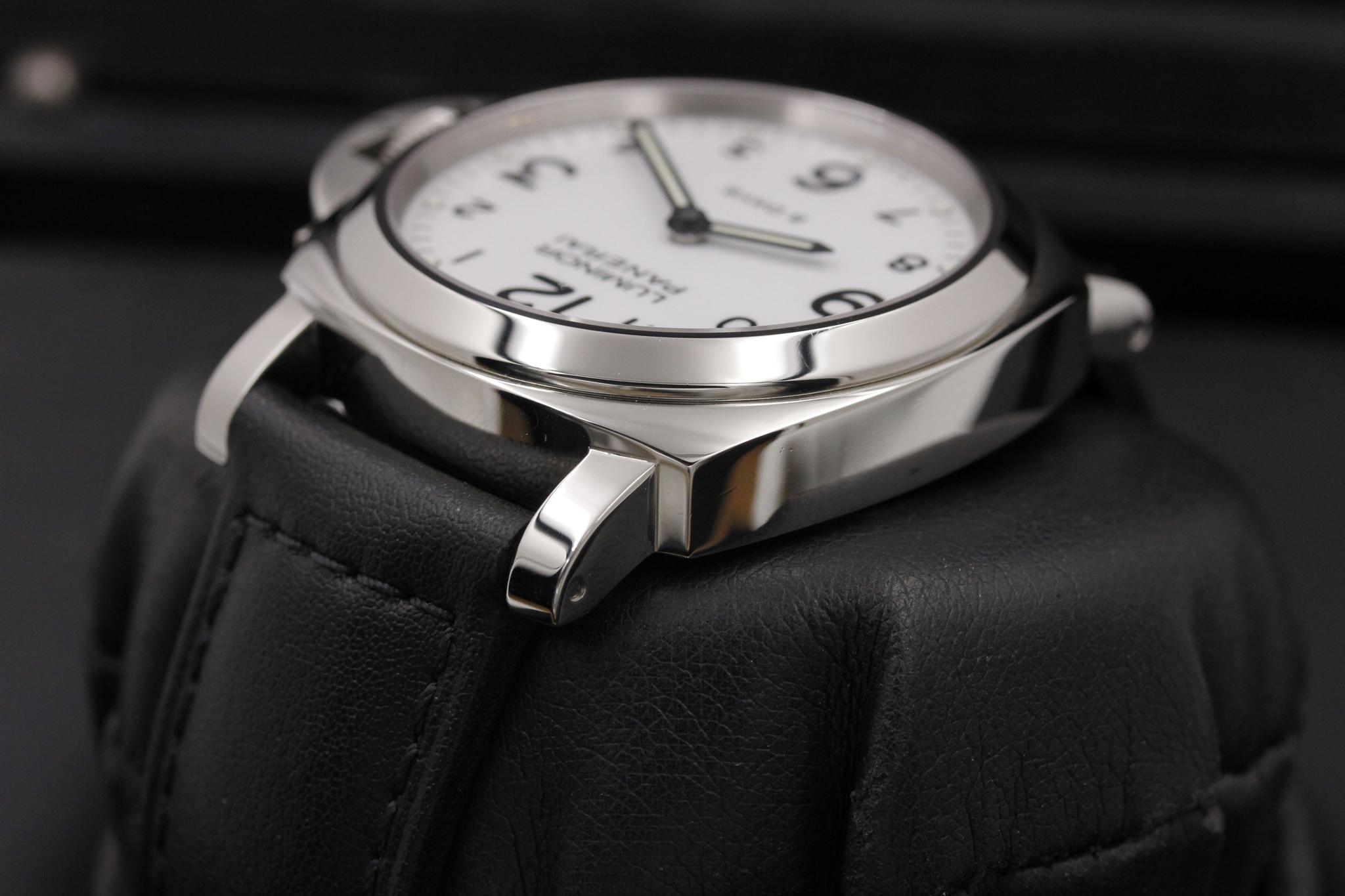 Watch Image 5