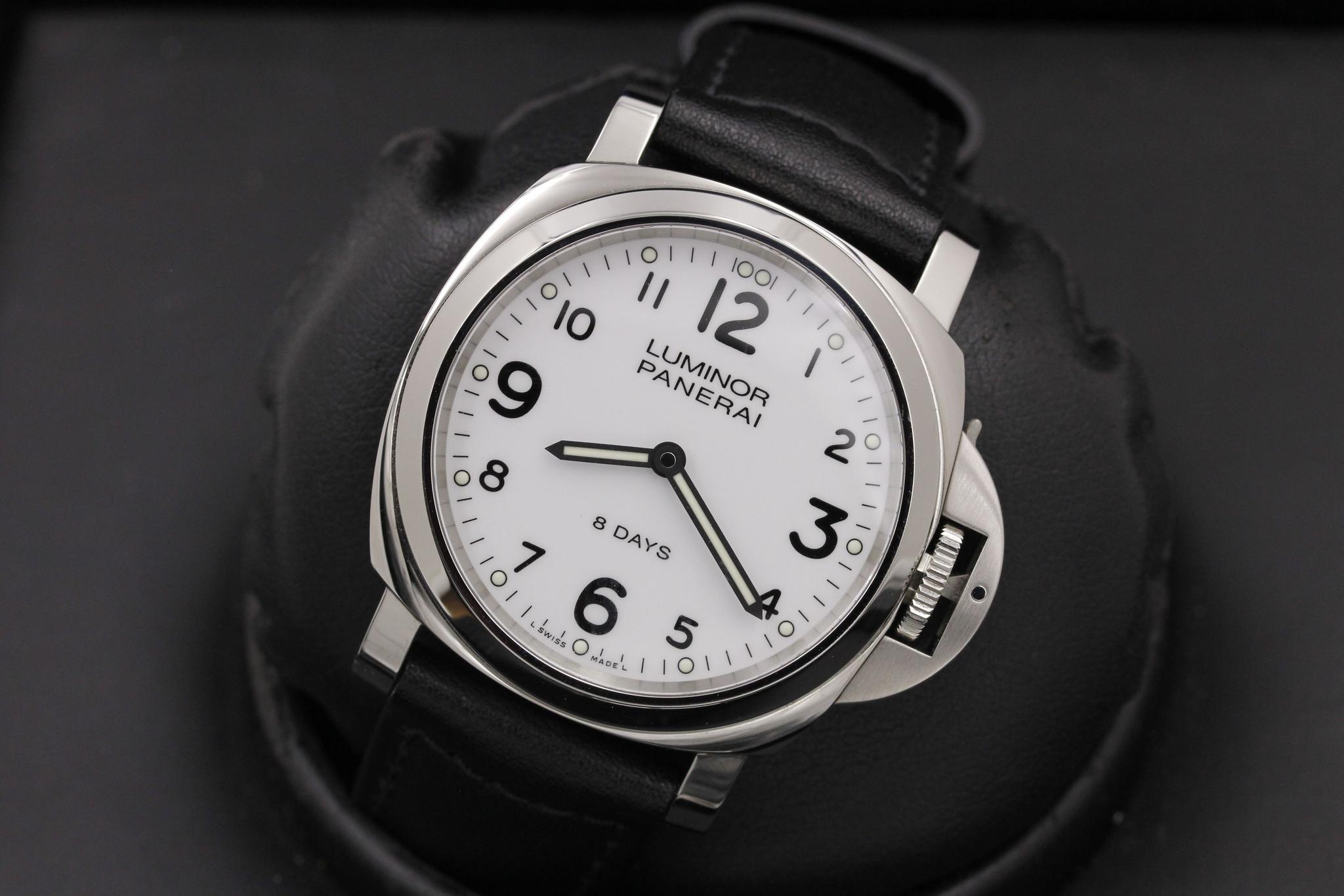Watch Image 9