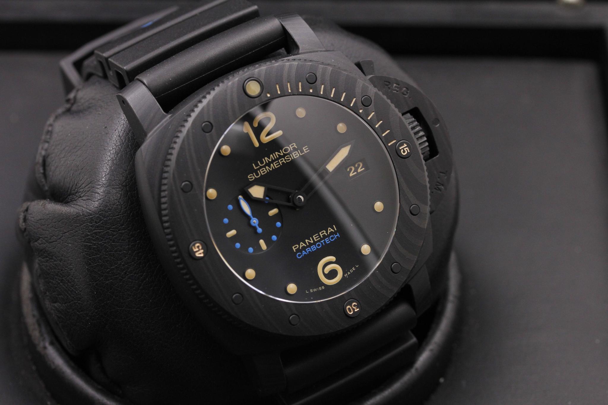Watch Image 10