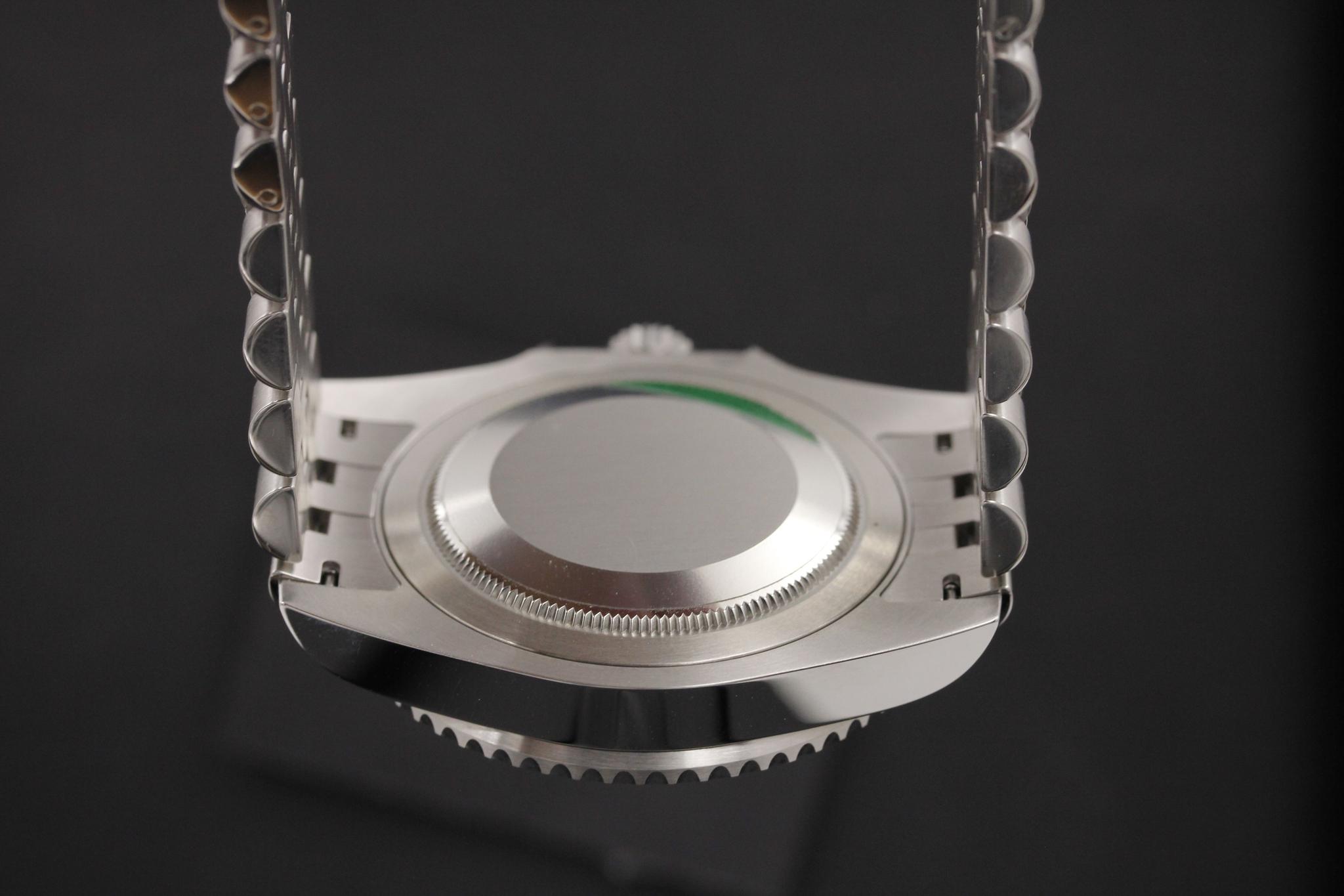 Watch Image 7