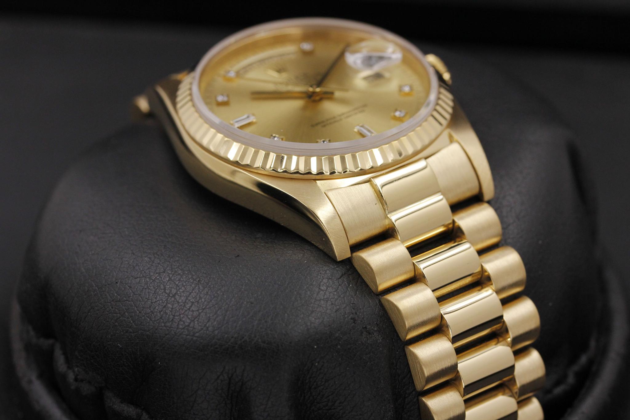 Watch Image 6