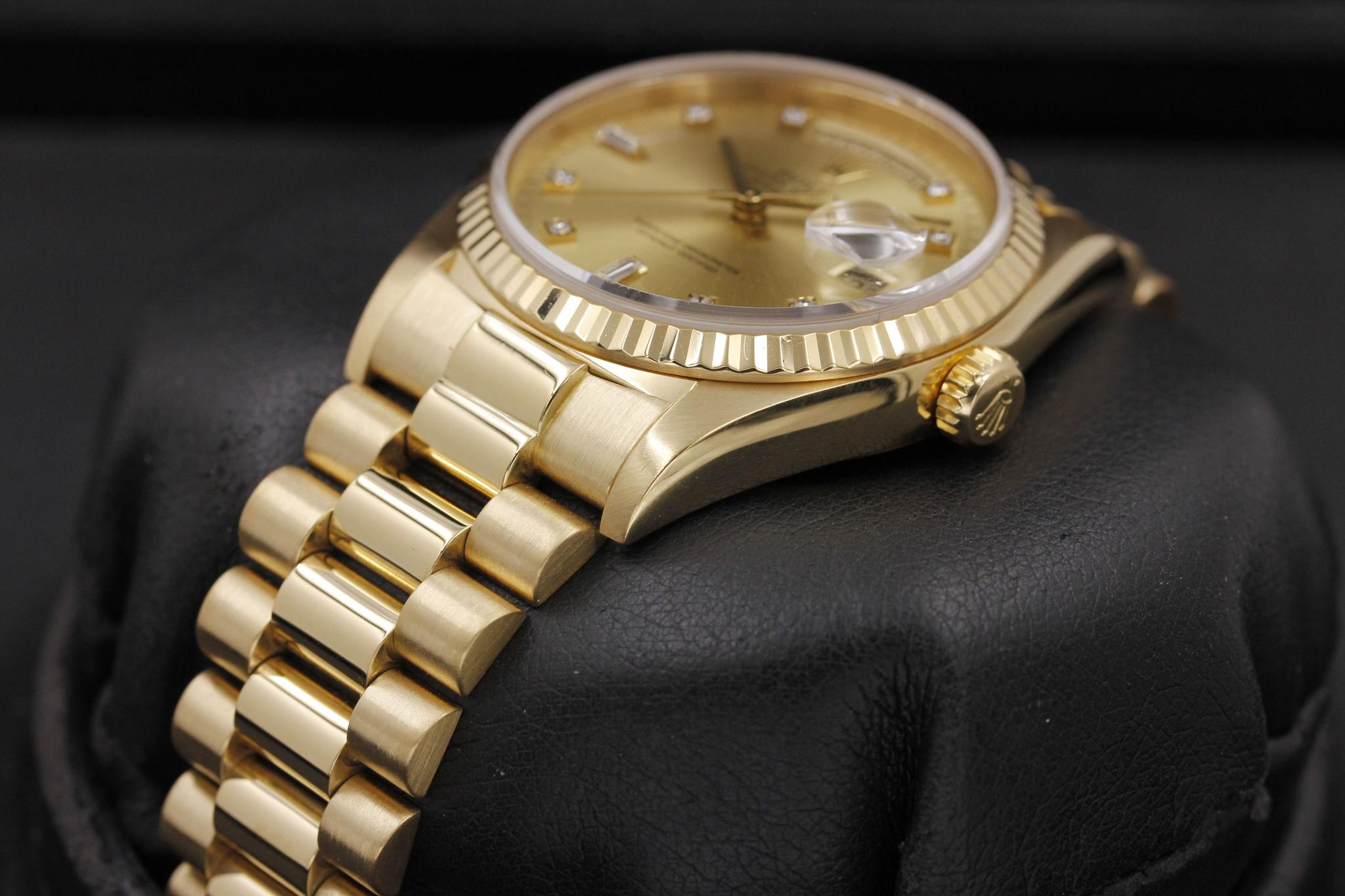 Watch Image 2