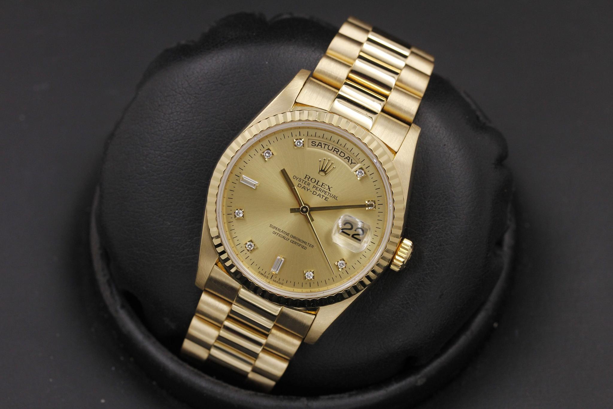 Watch Image 11
