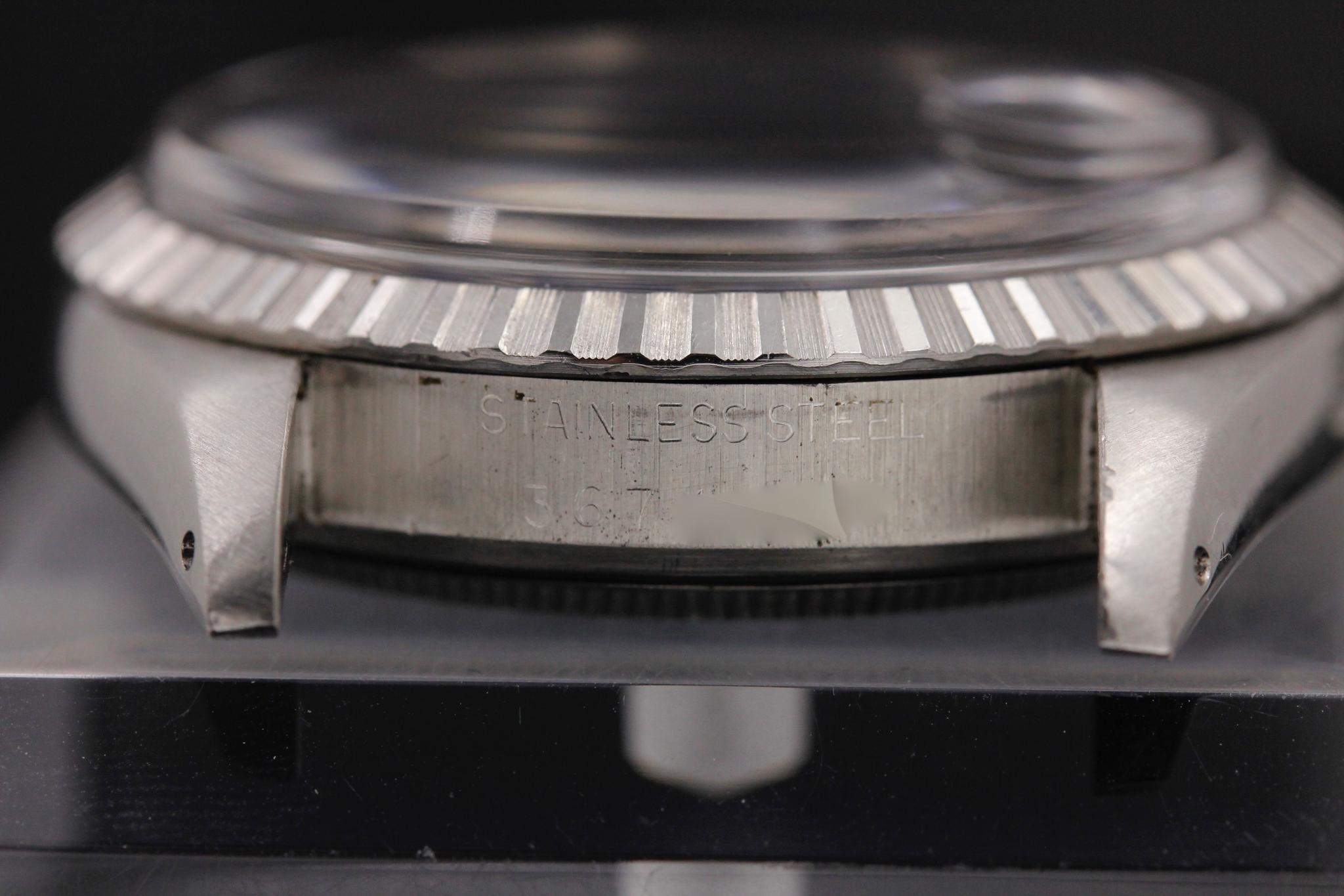 Watch Image 11