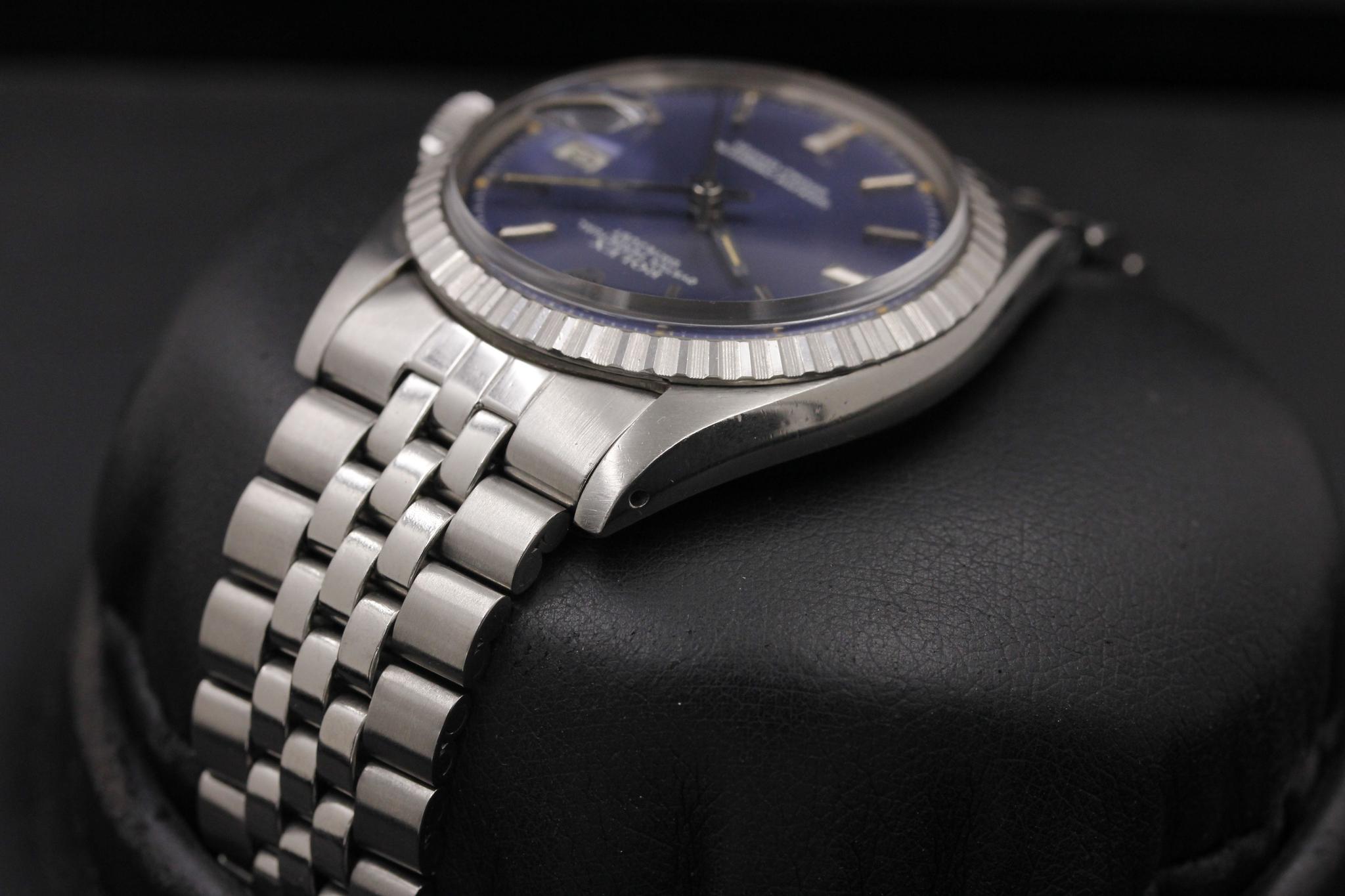 Watch Image 5