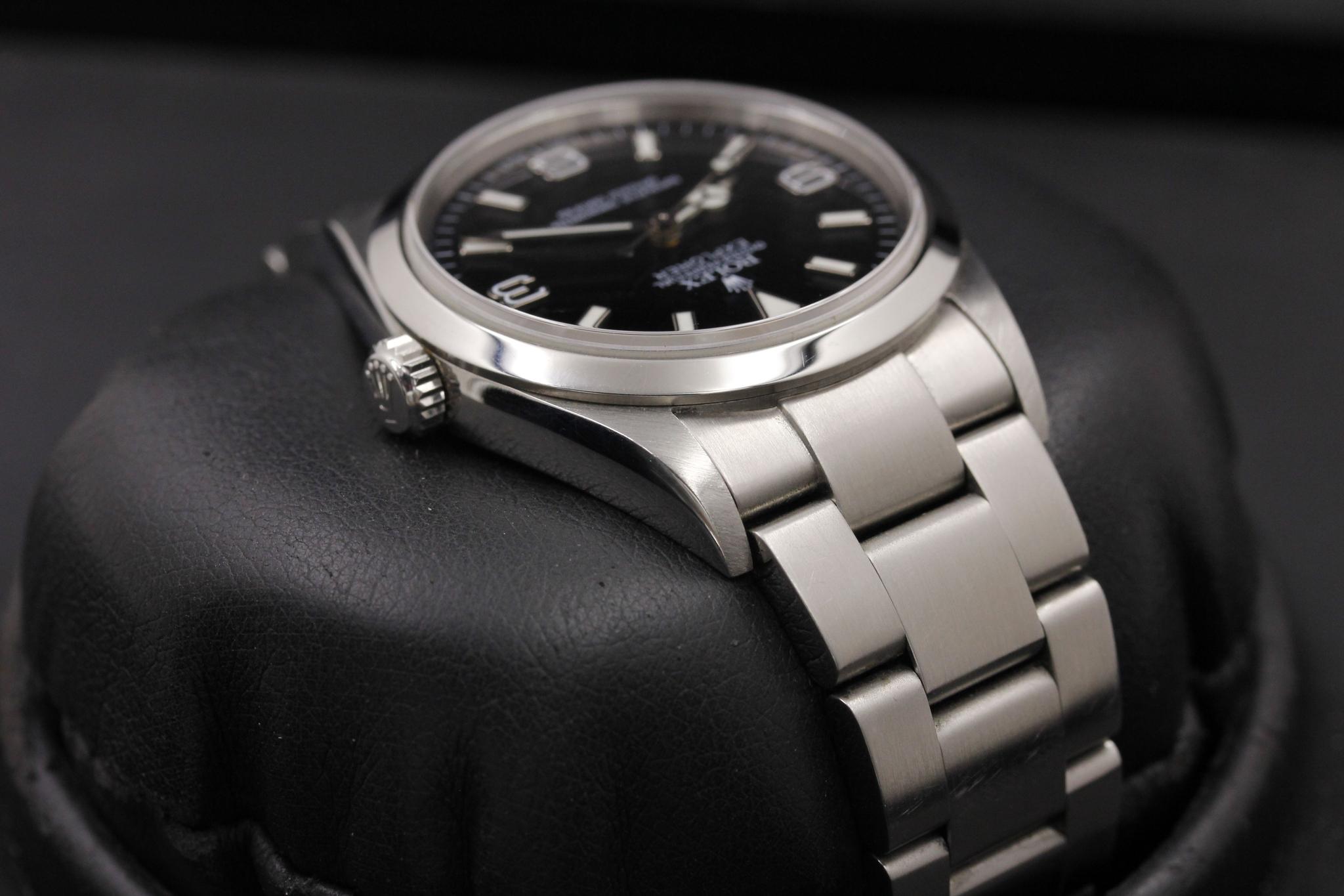 Watch Image 4
