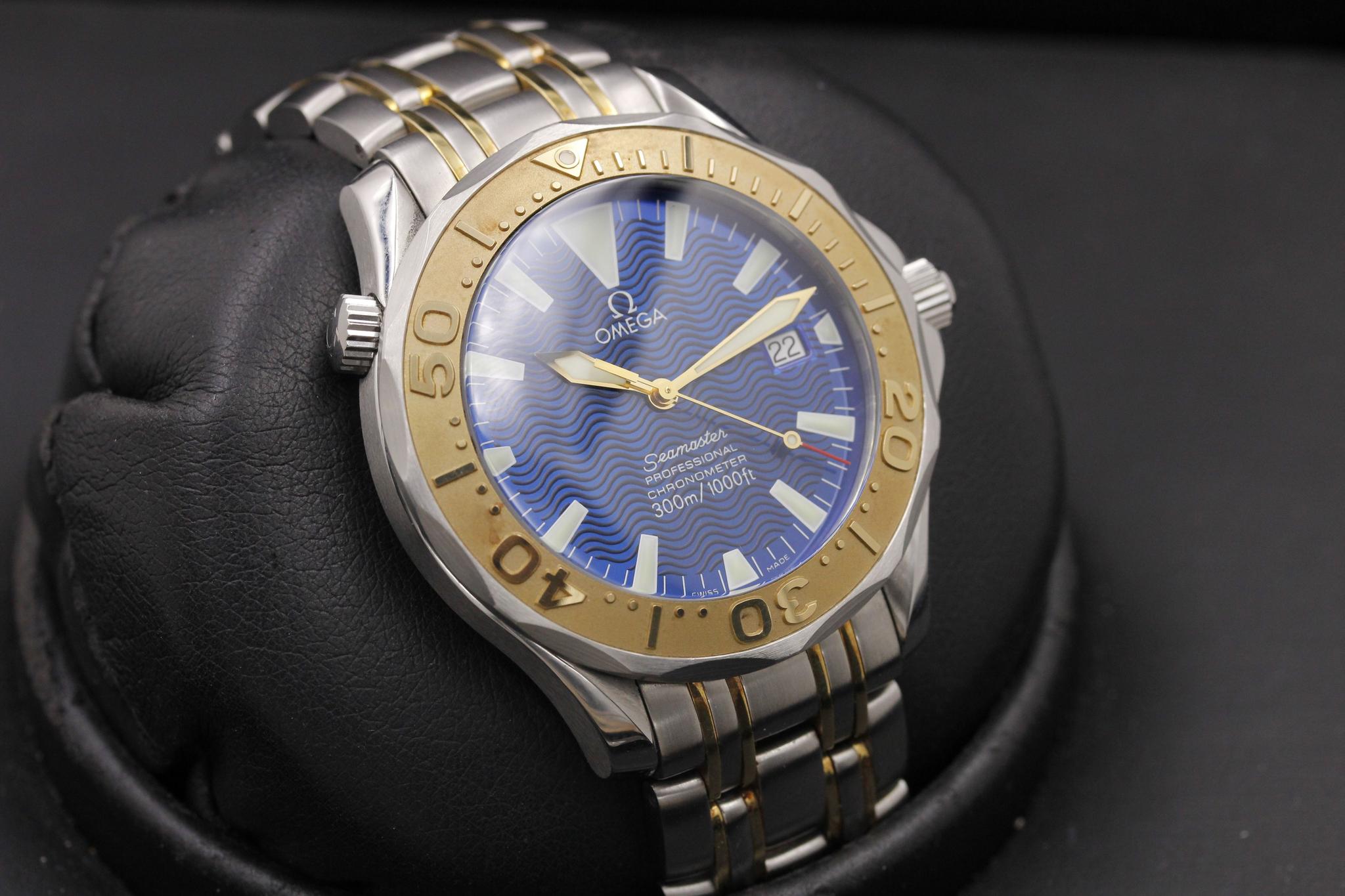 Watch Image 10