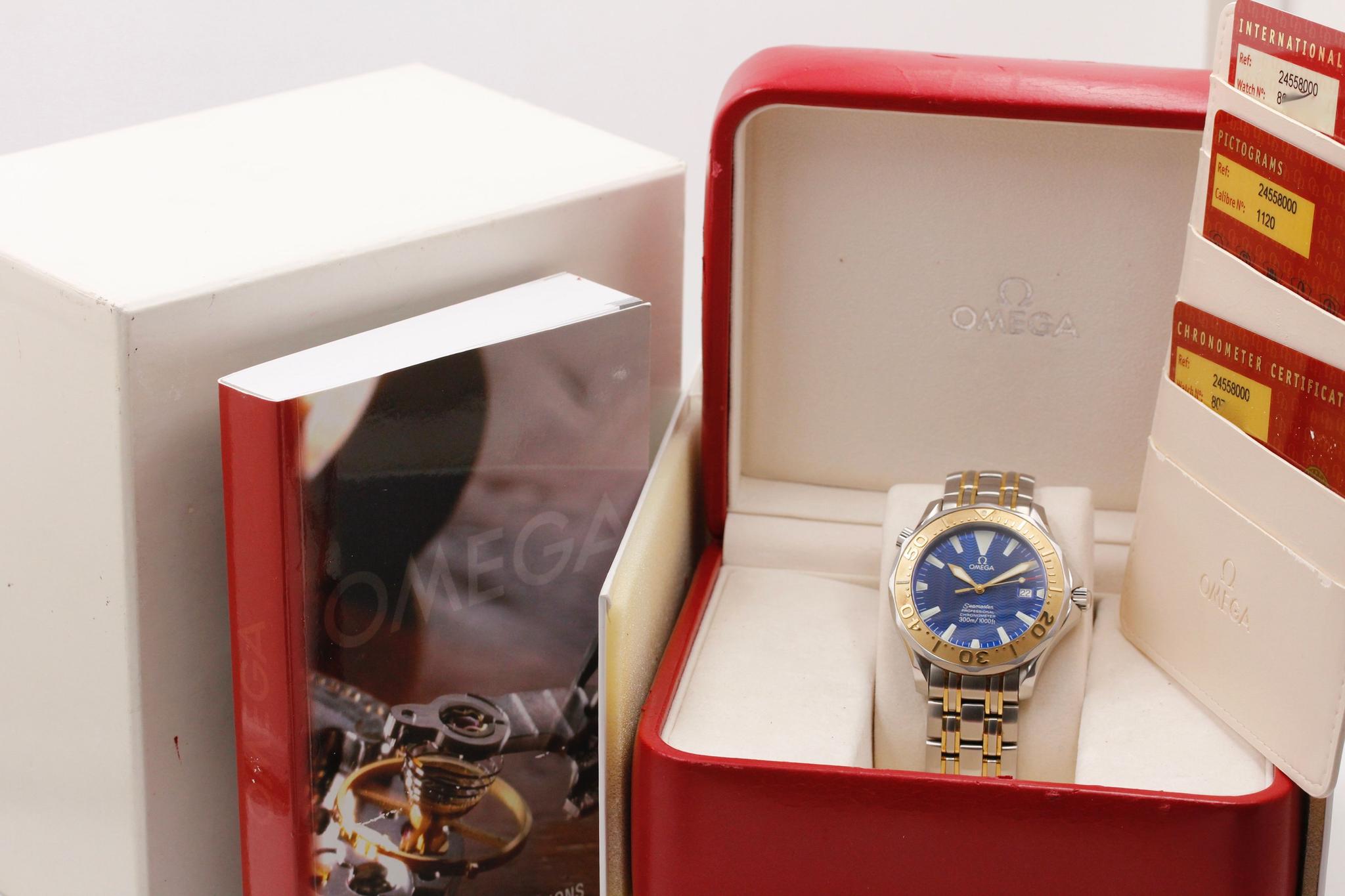 Watch Image 11