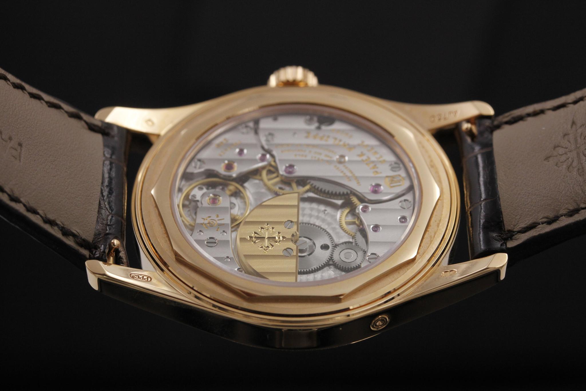 Watch Image 7