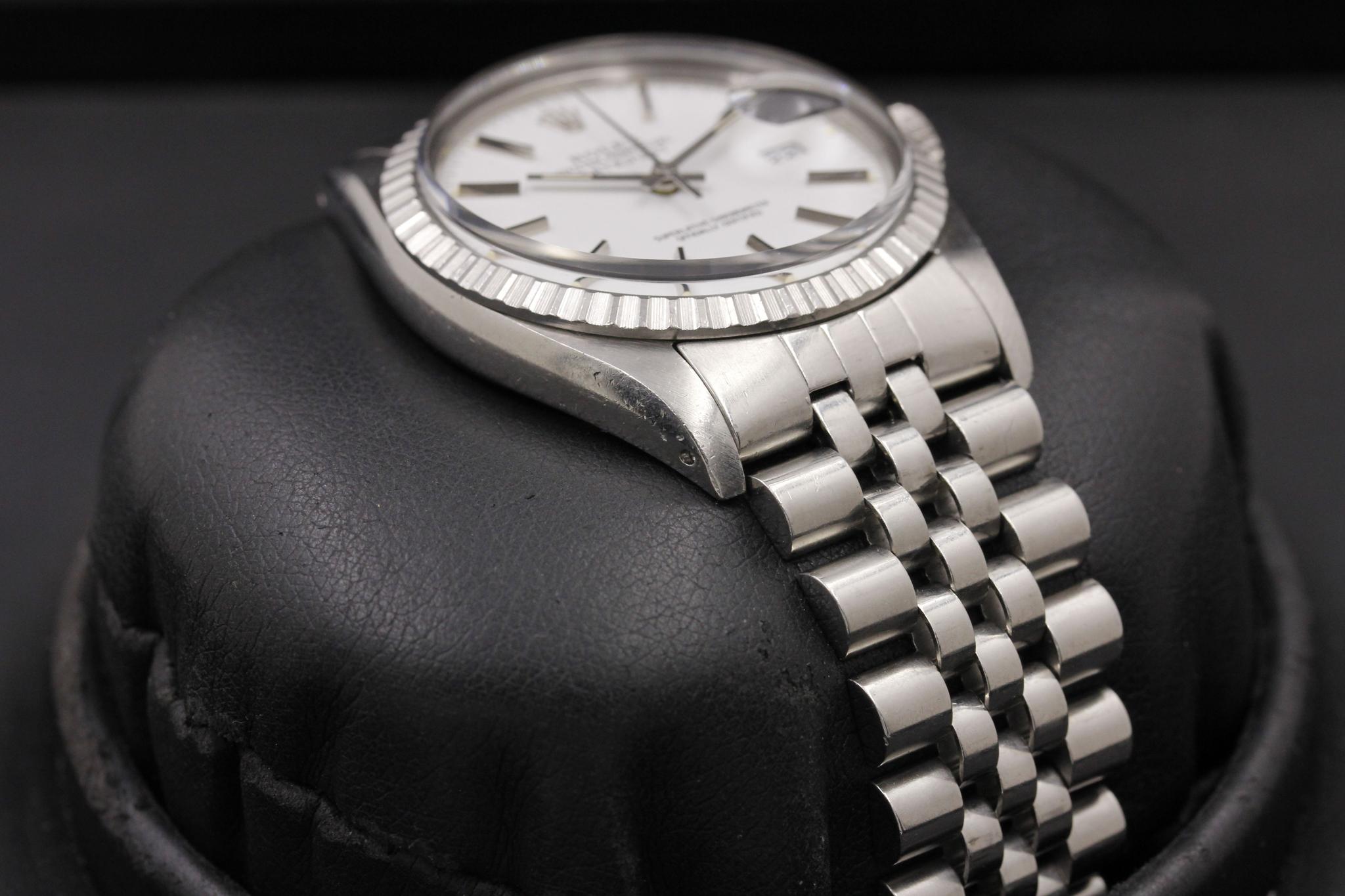 Watch Image 6