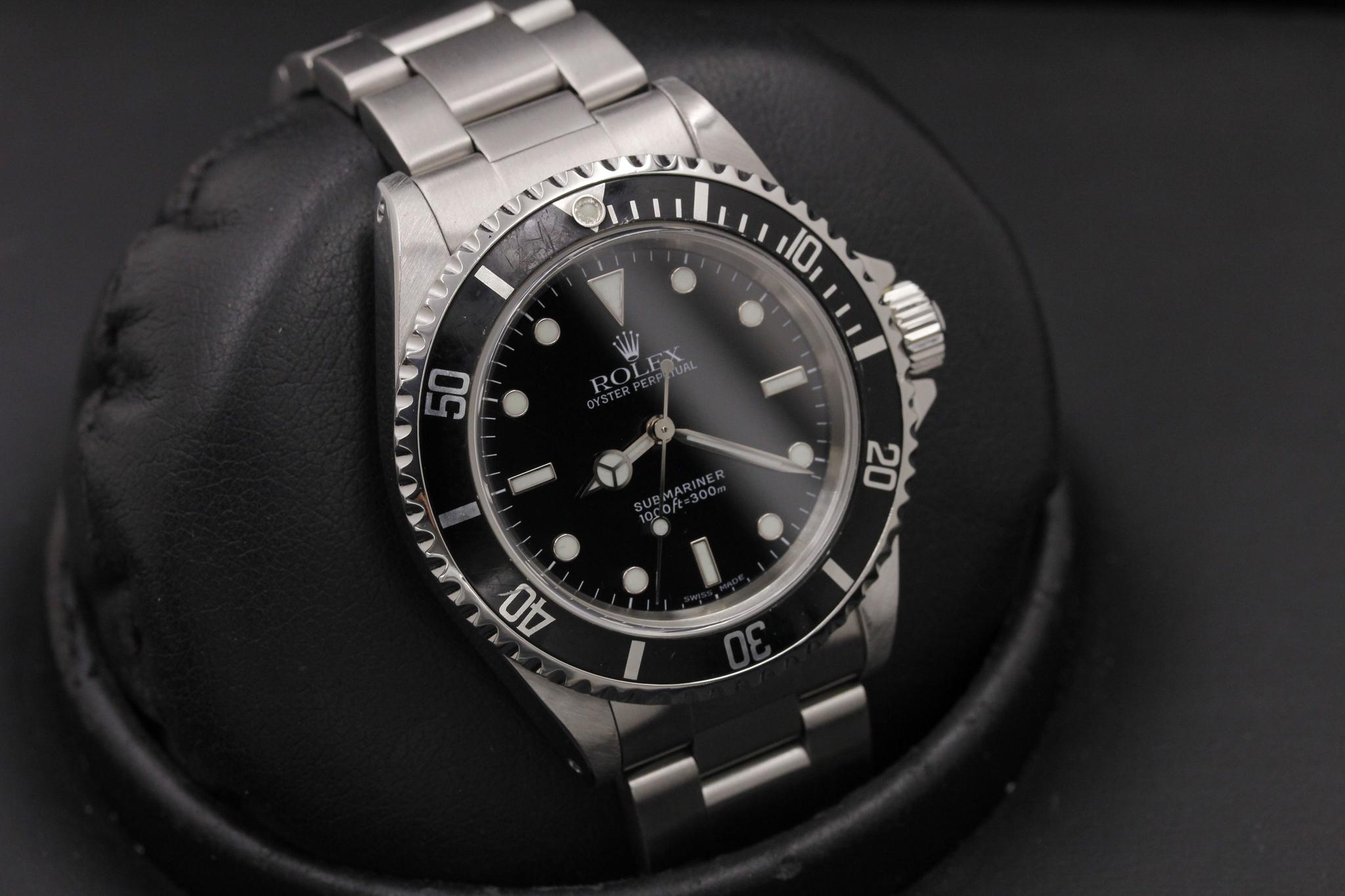 Watch Image 10