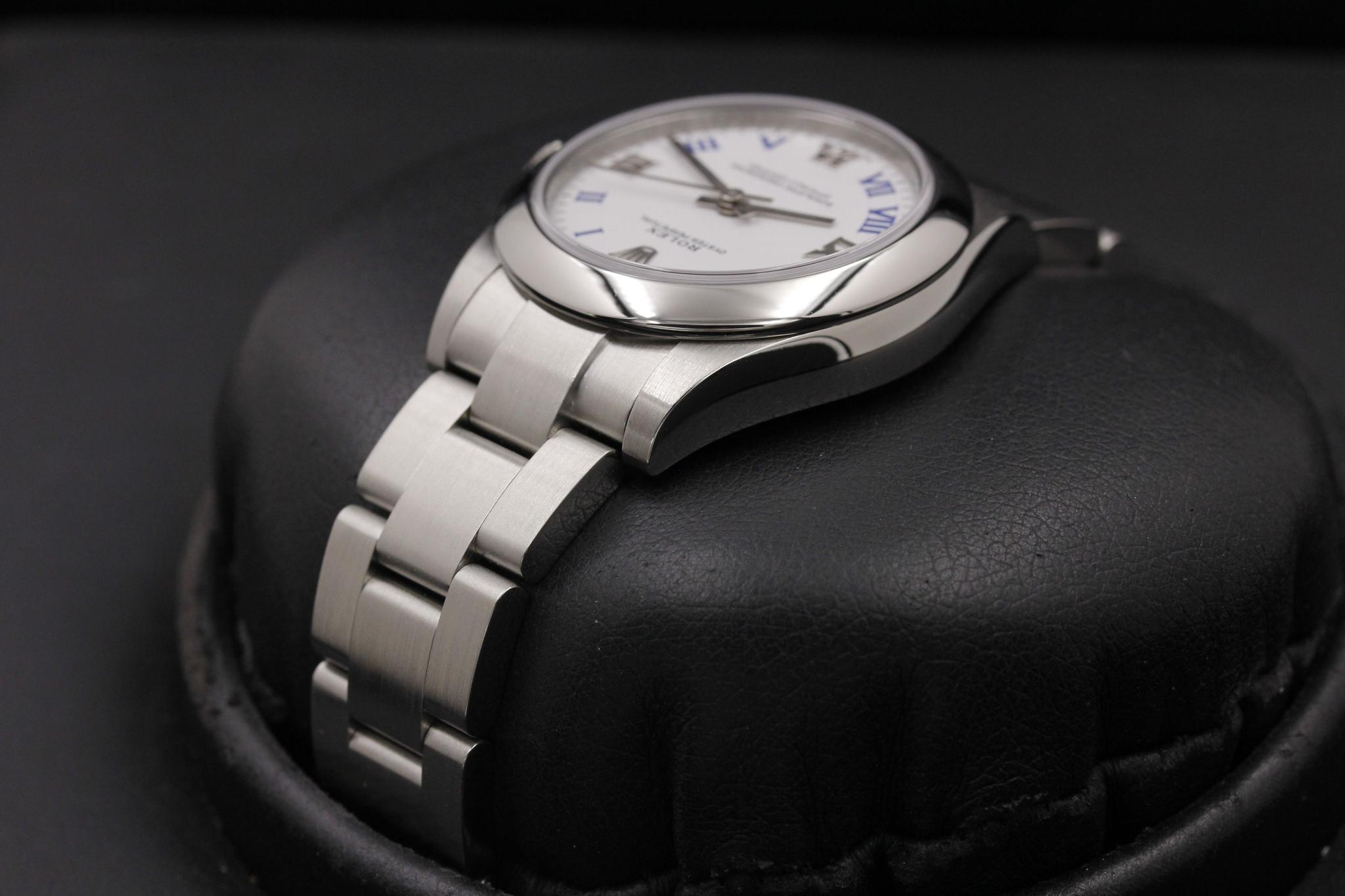 Watch Image 5