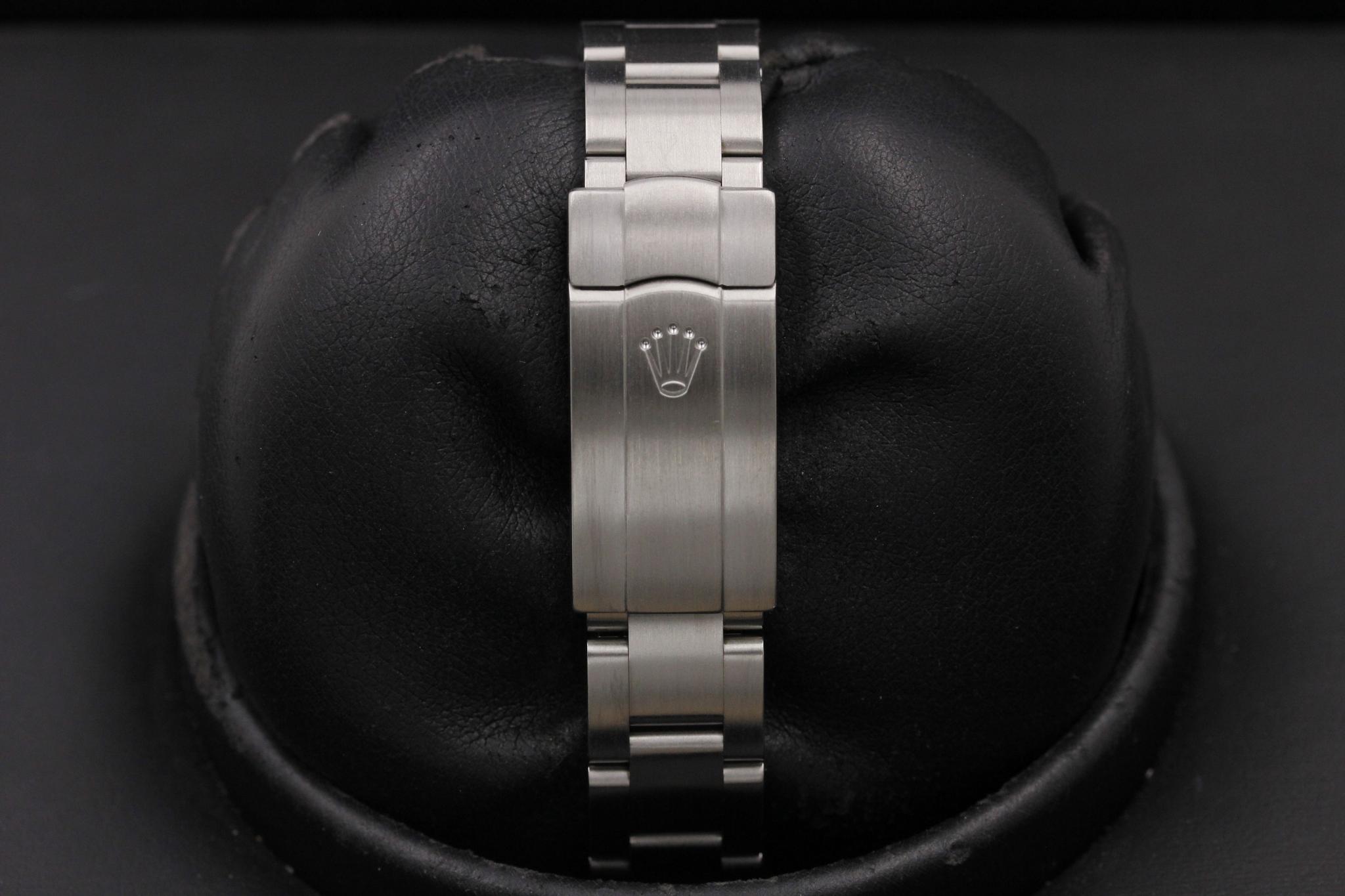 Watch Image 8
