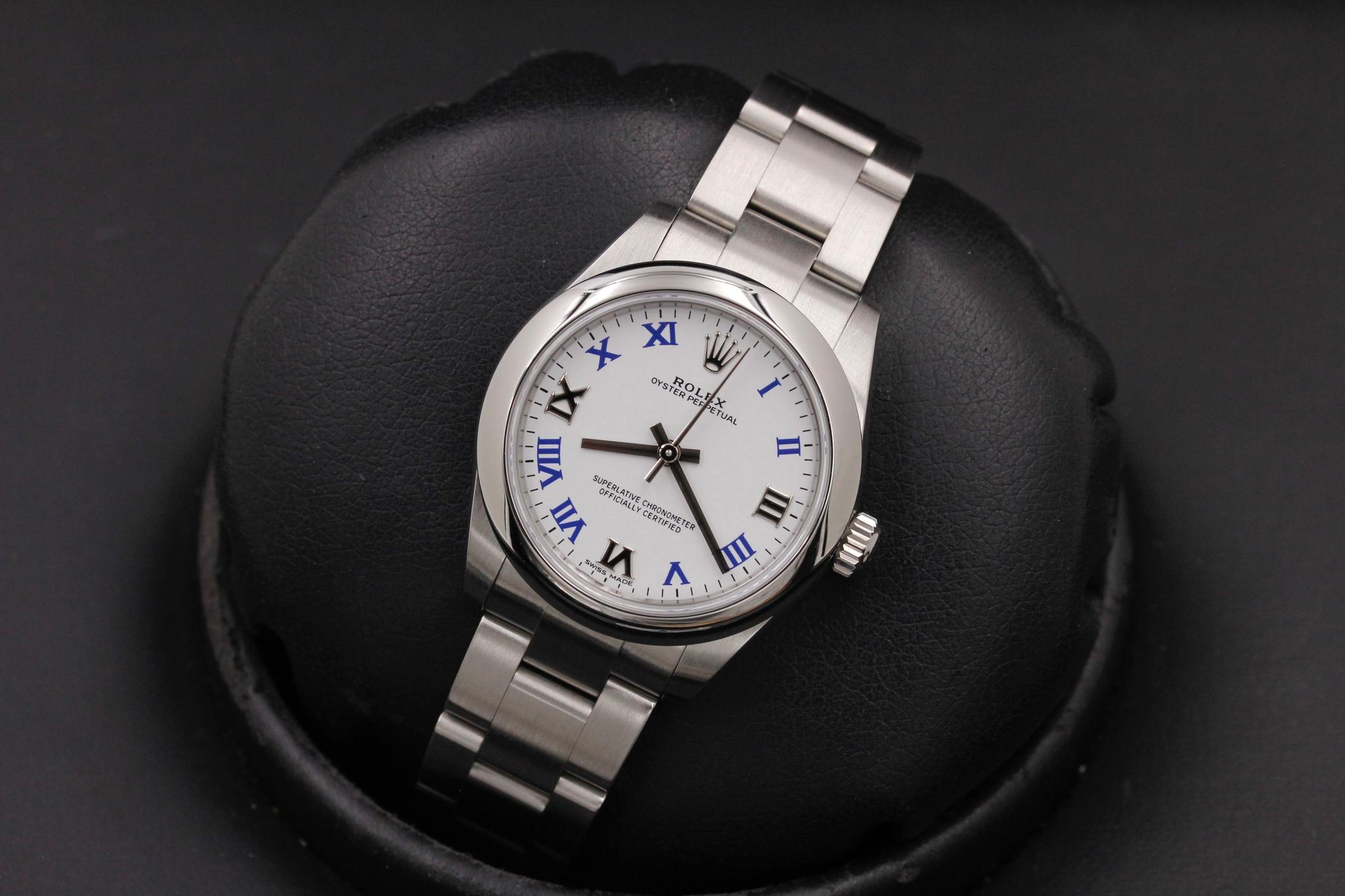 Watch Image 9