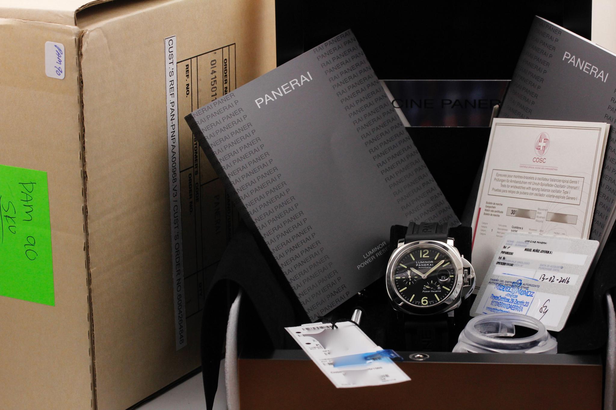Watch Image 11