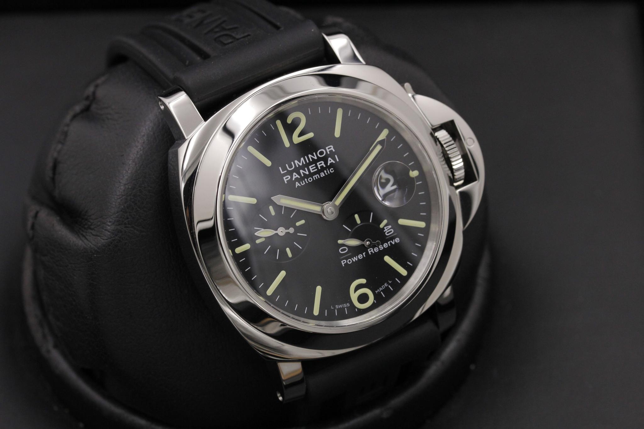 Watch Image 10