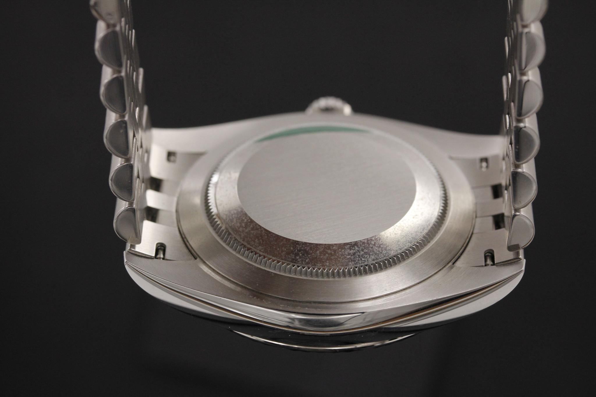Watch Image 7