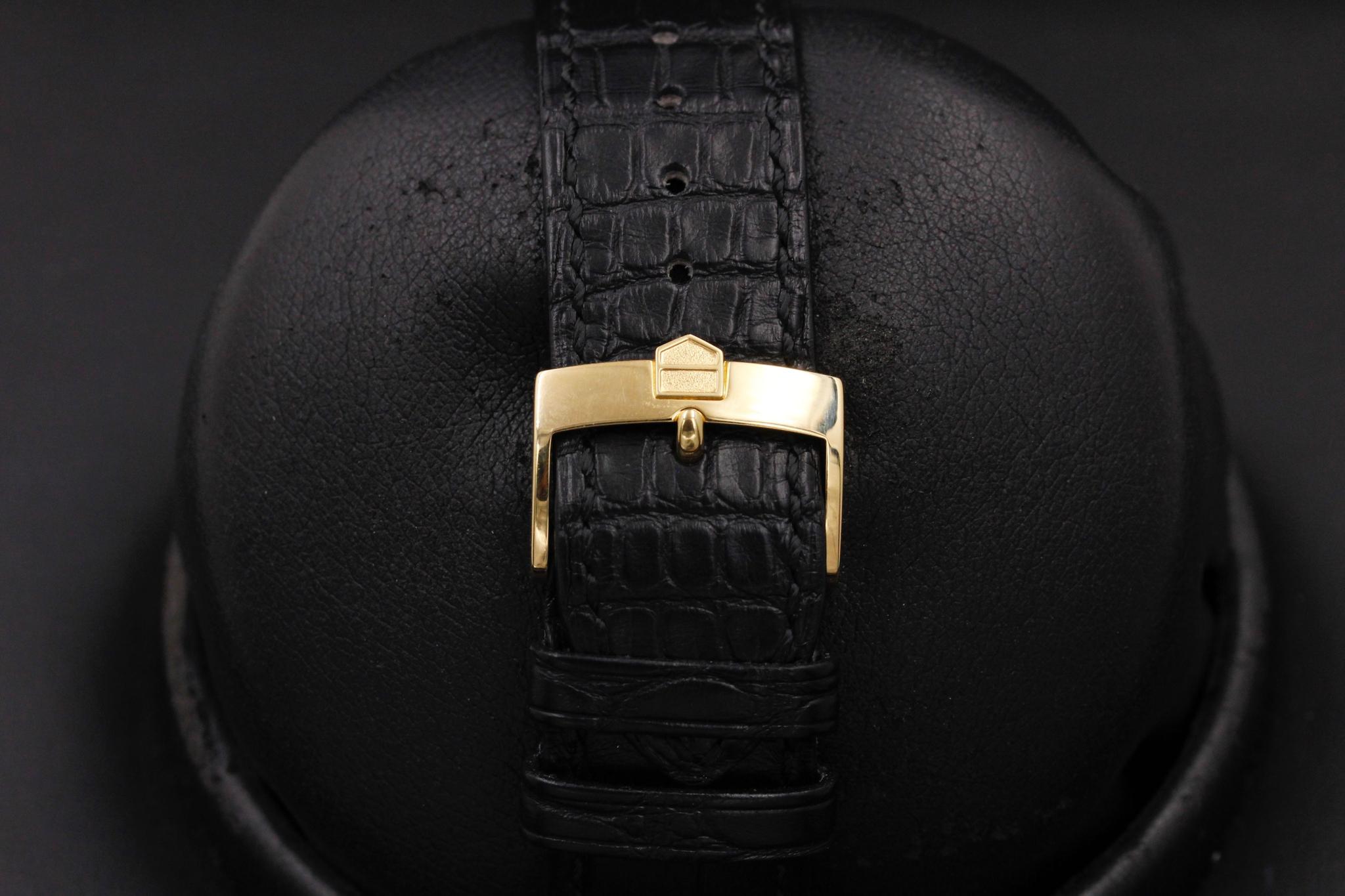 Watch Image 8